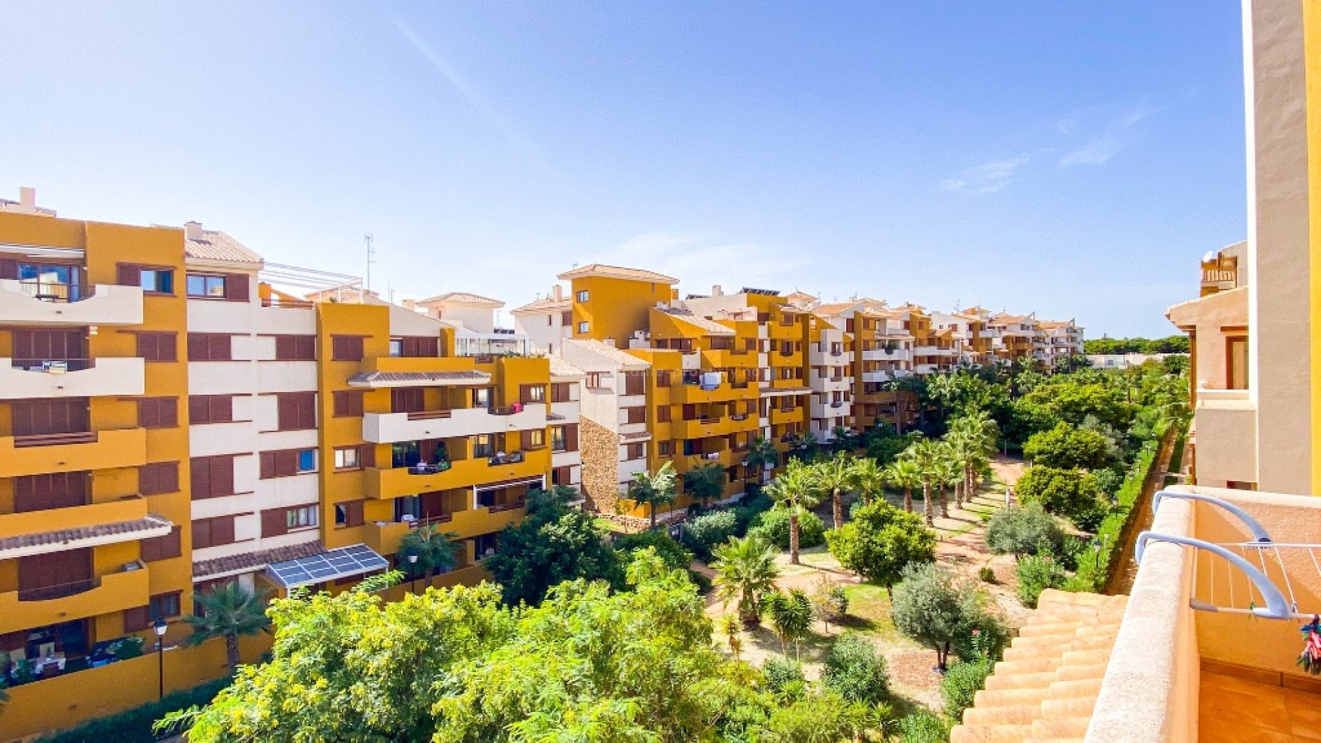 Apartment / flat in Punta Prima