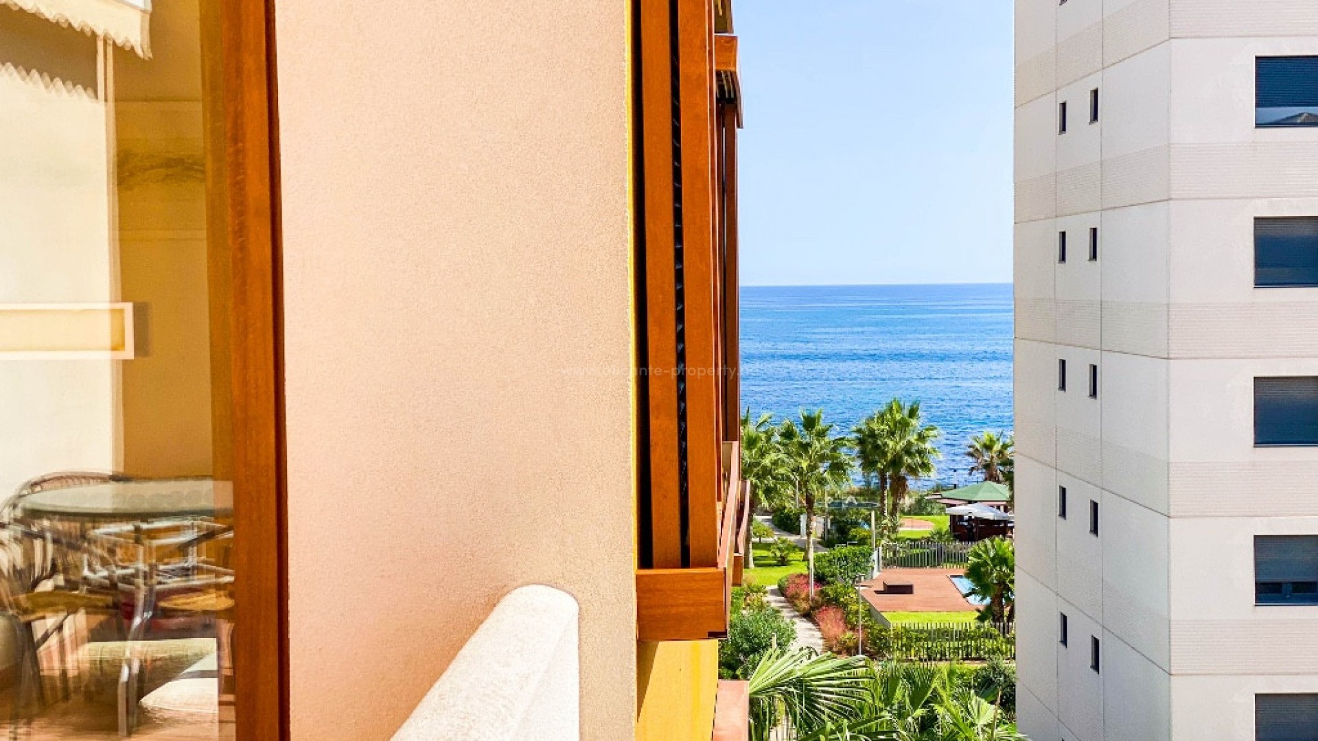 Apartment / flat in Punta Prima