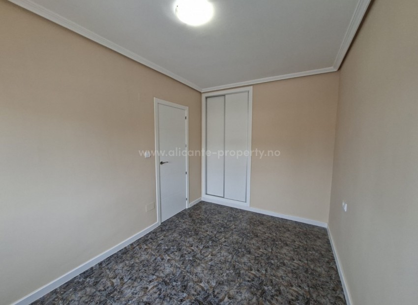 Apartment / flat in Punta Prima