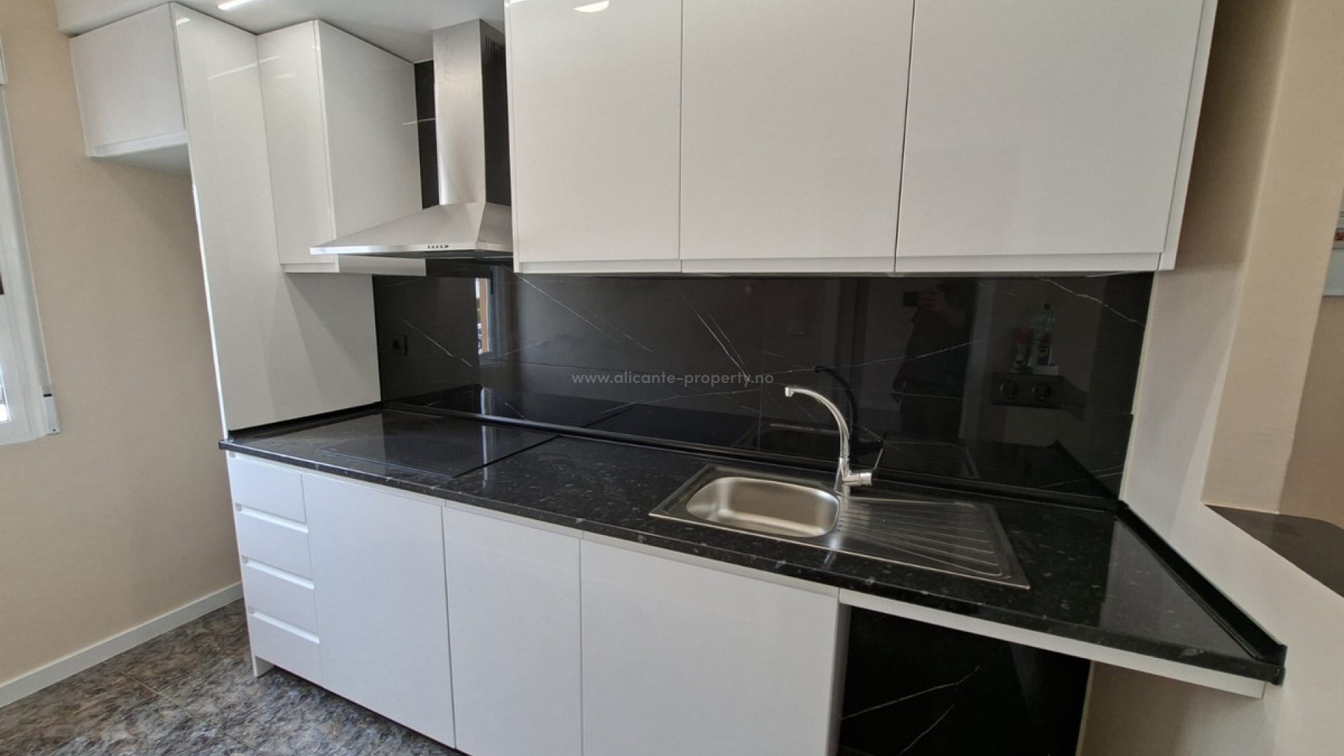 Apartment / flat in Punta Prima
