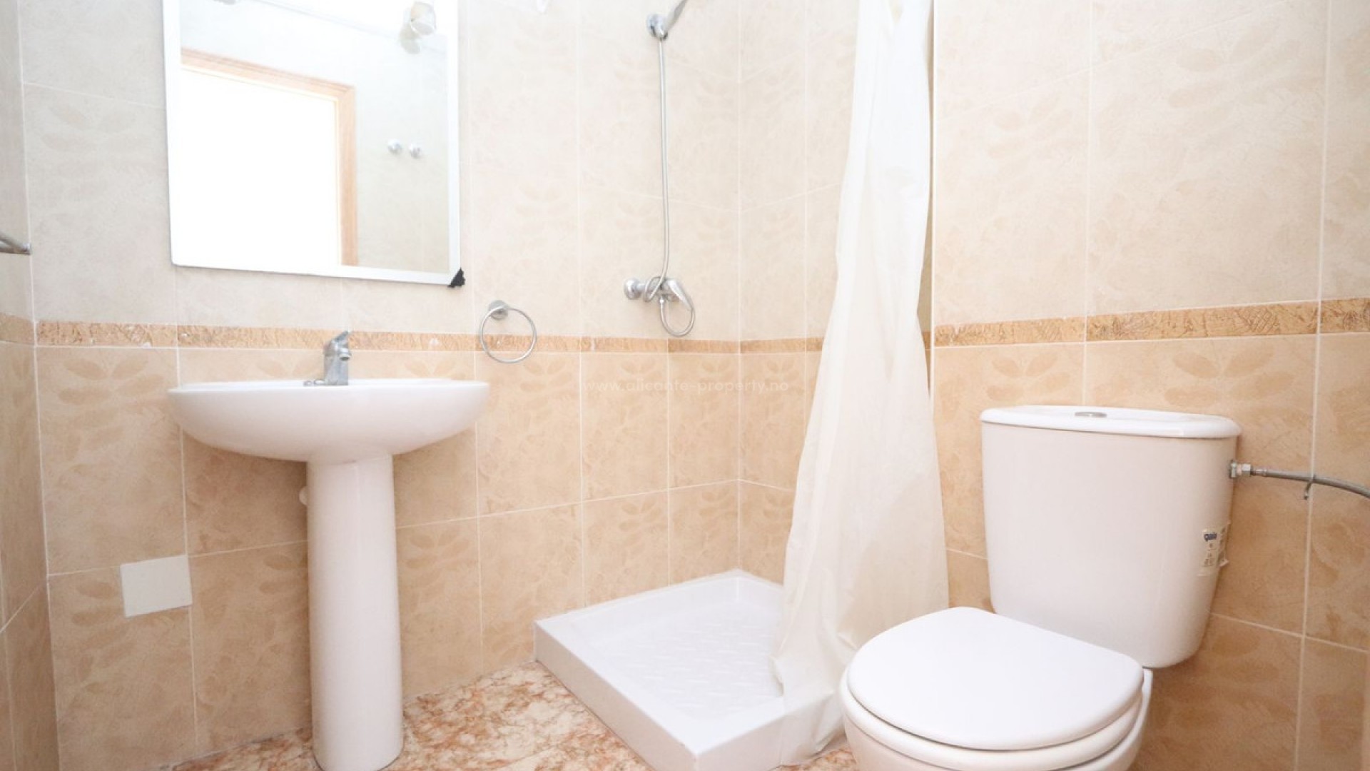 Apartment / flat in Punta Prima
