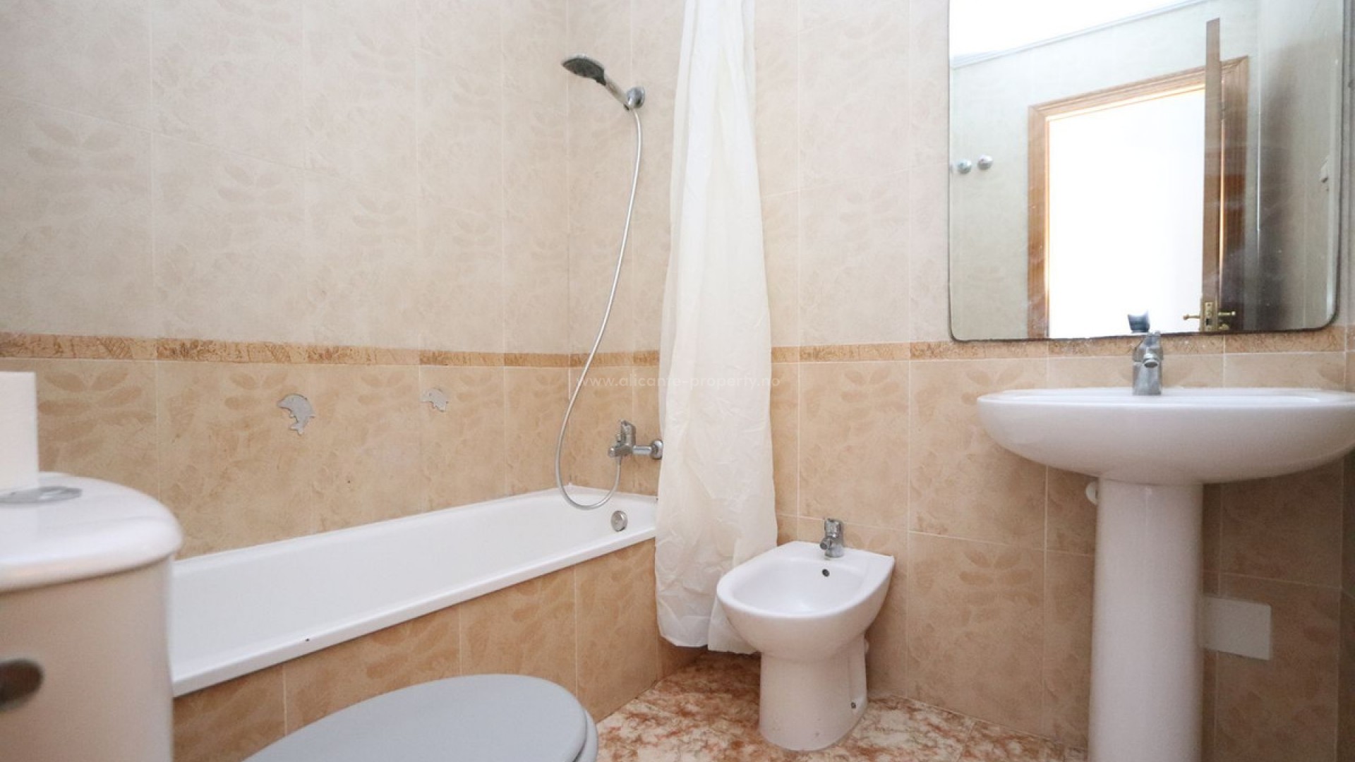 Apartment / flat in Punta Prima
