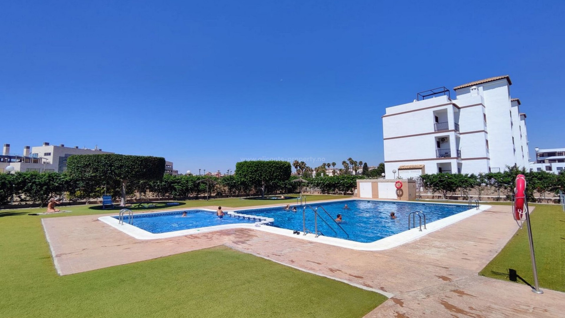Apartment / flat in Punta Prima
