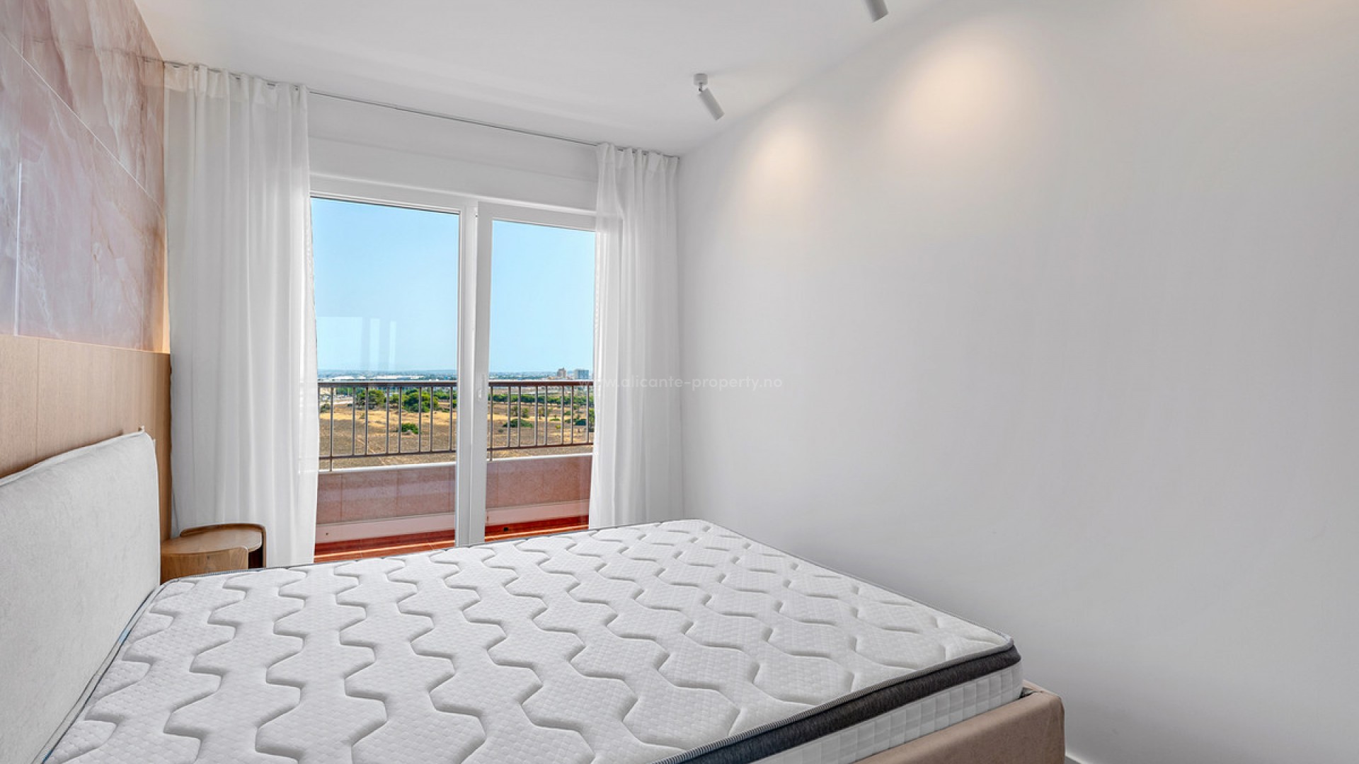 Apartment / flat in Punta Prima
