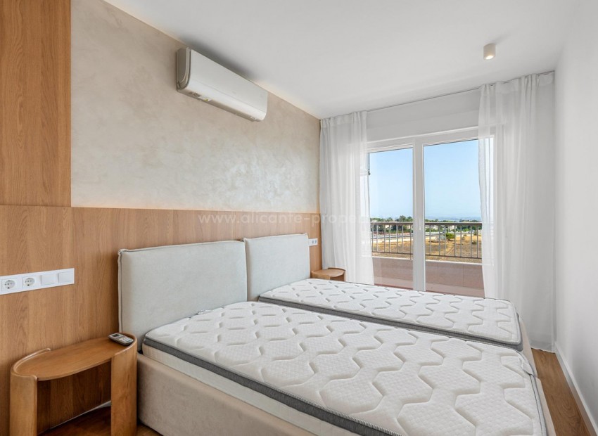 Apartment / flat in Punta Prima
