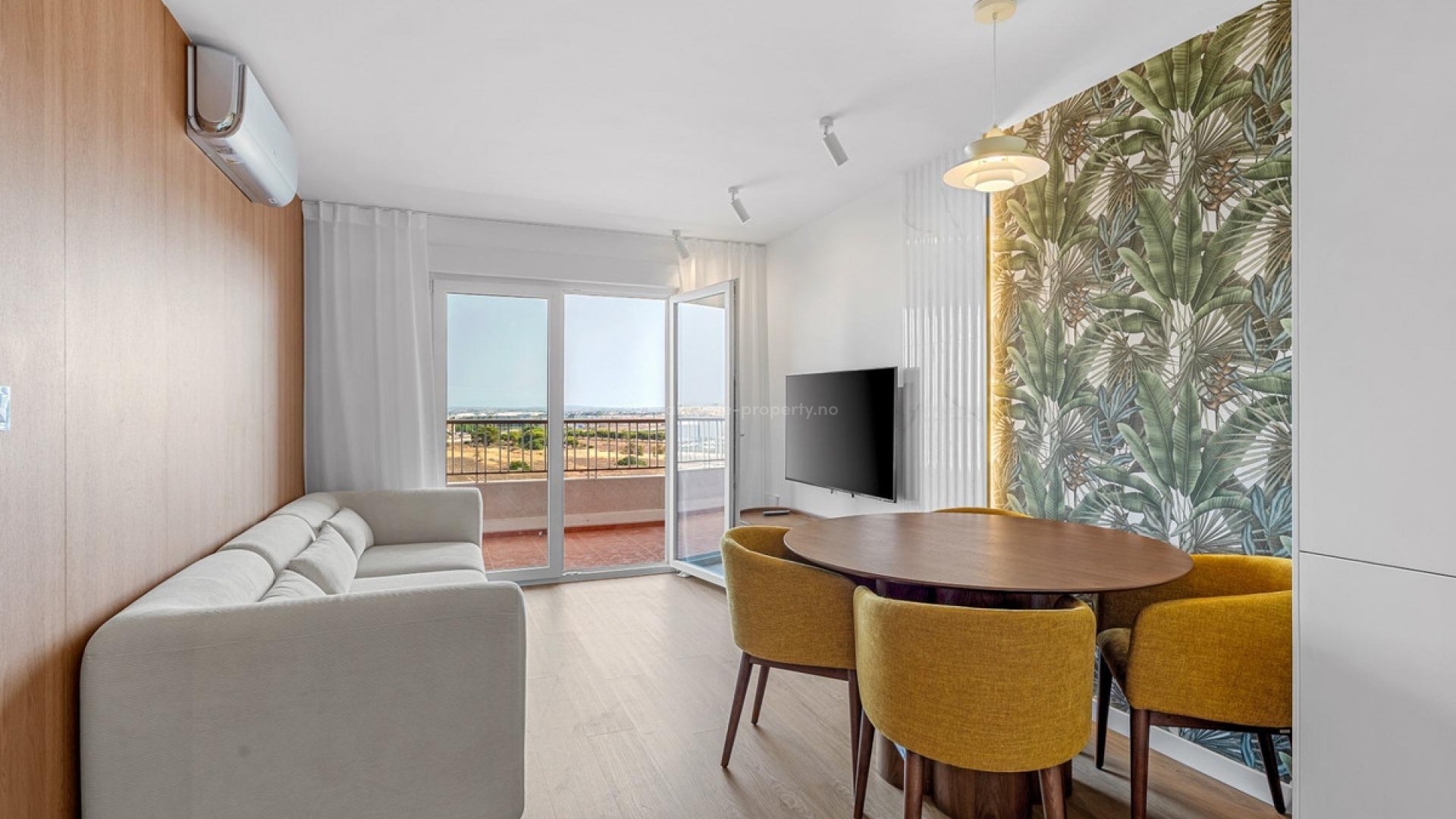 Apartment / flat in Punta Prima