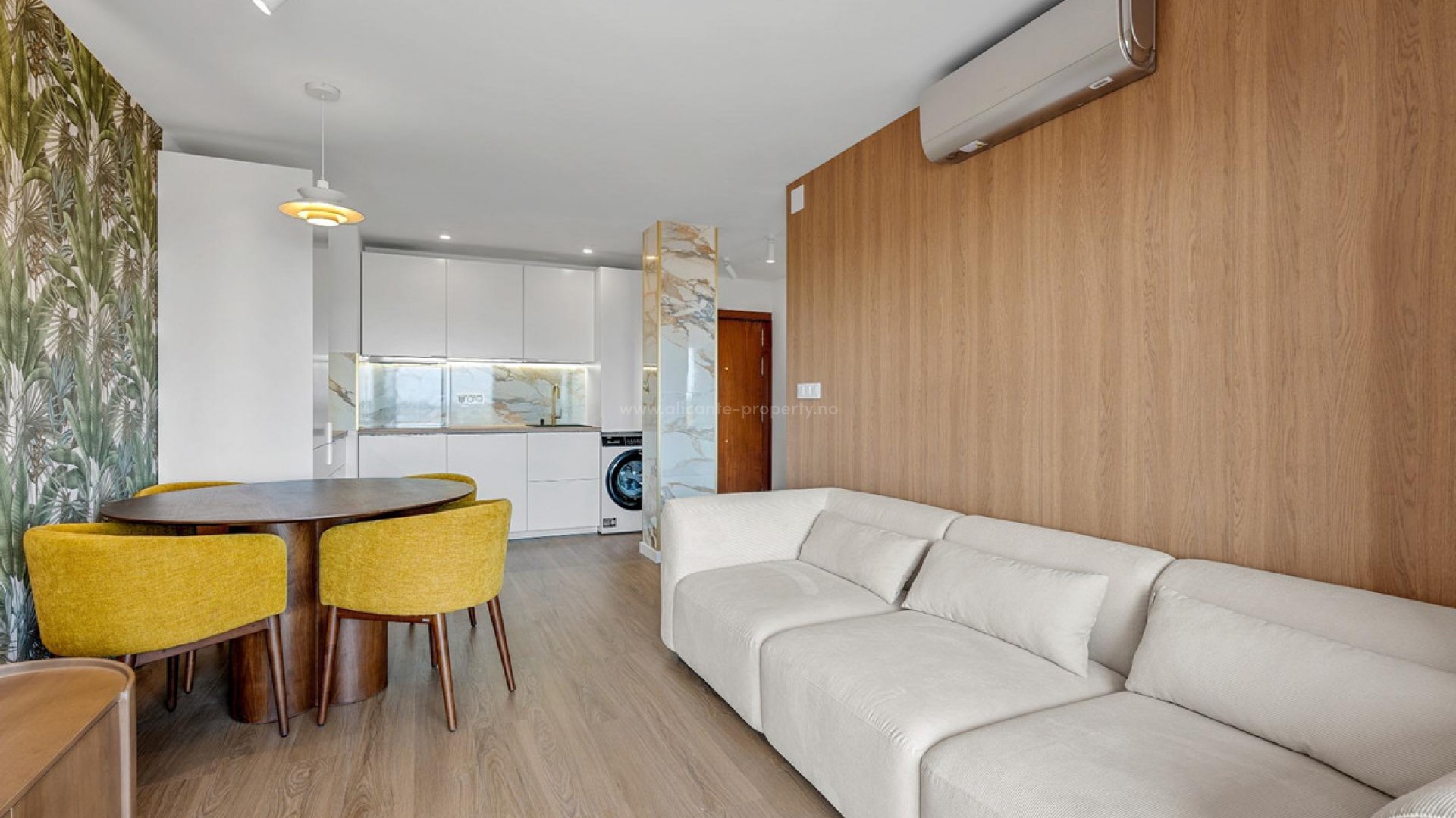Apartment / flat in Punta Prima
