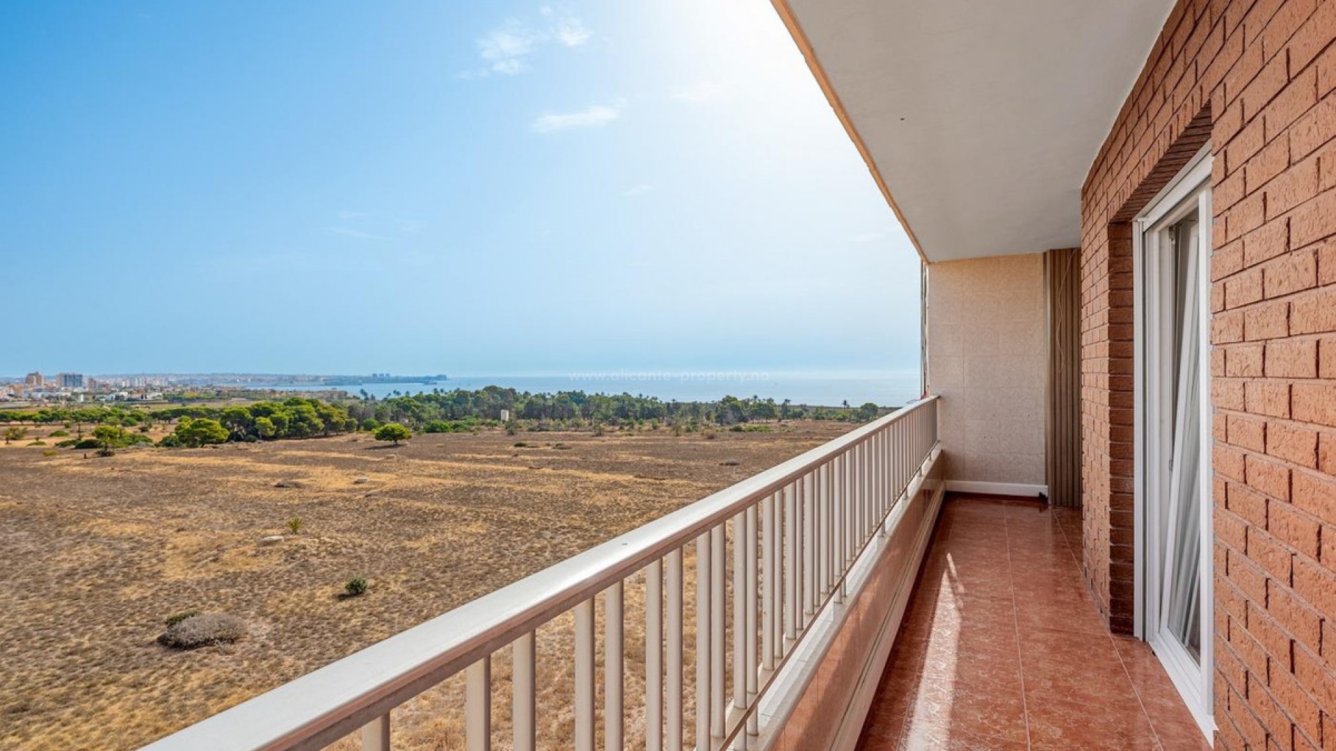 Apartment / flat in Punta Prima