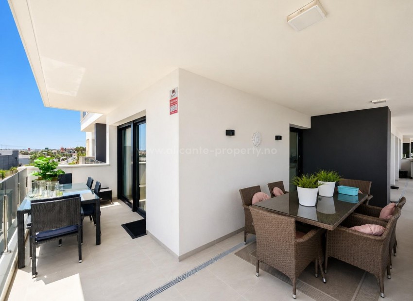 Apartment / flat in Punta Prima