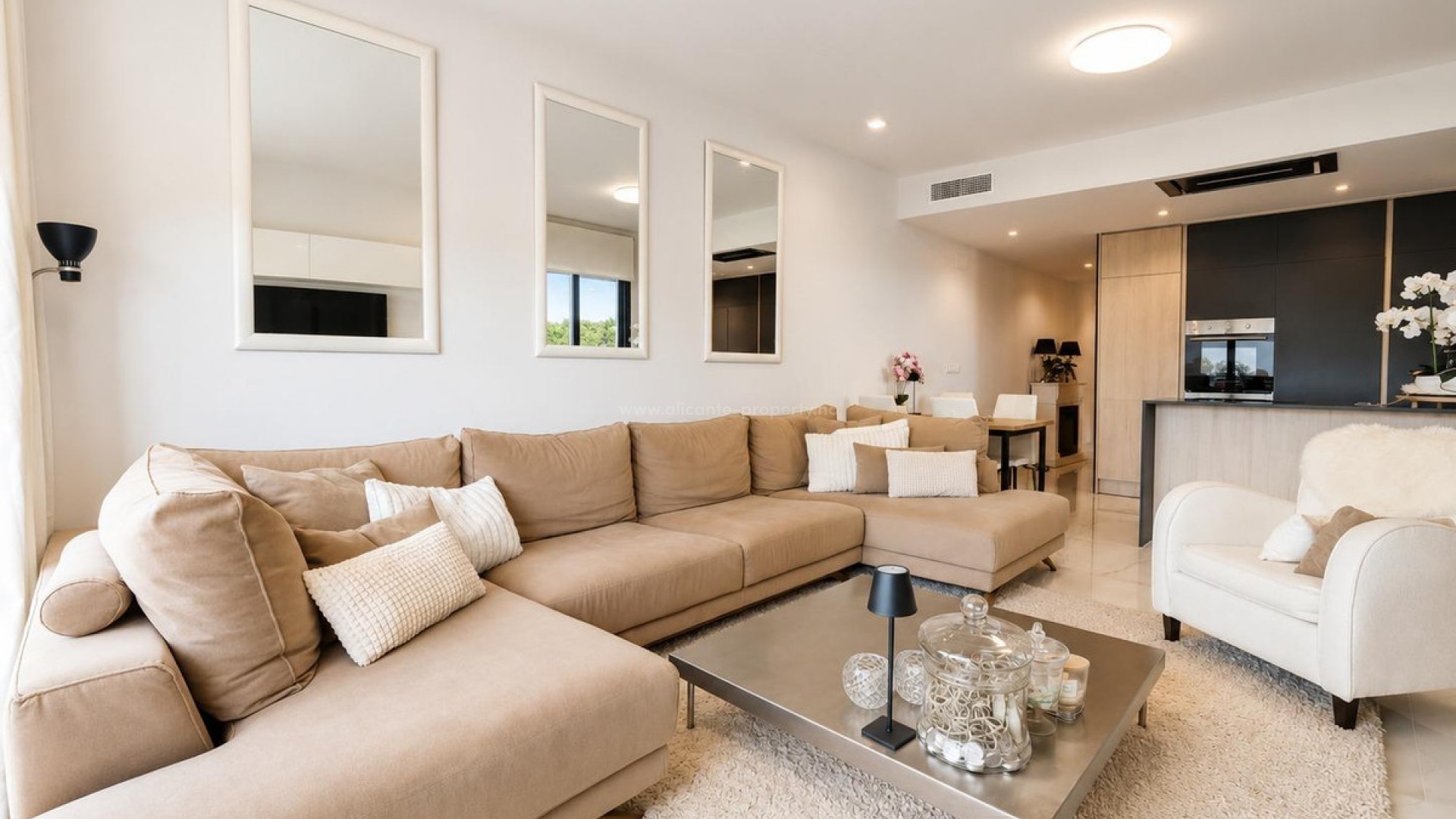 Apartment / flat in Punta Prima