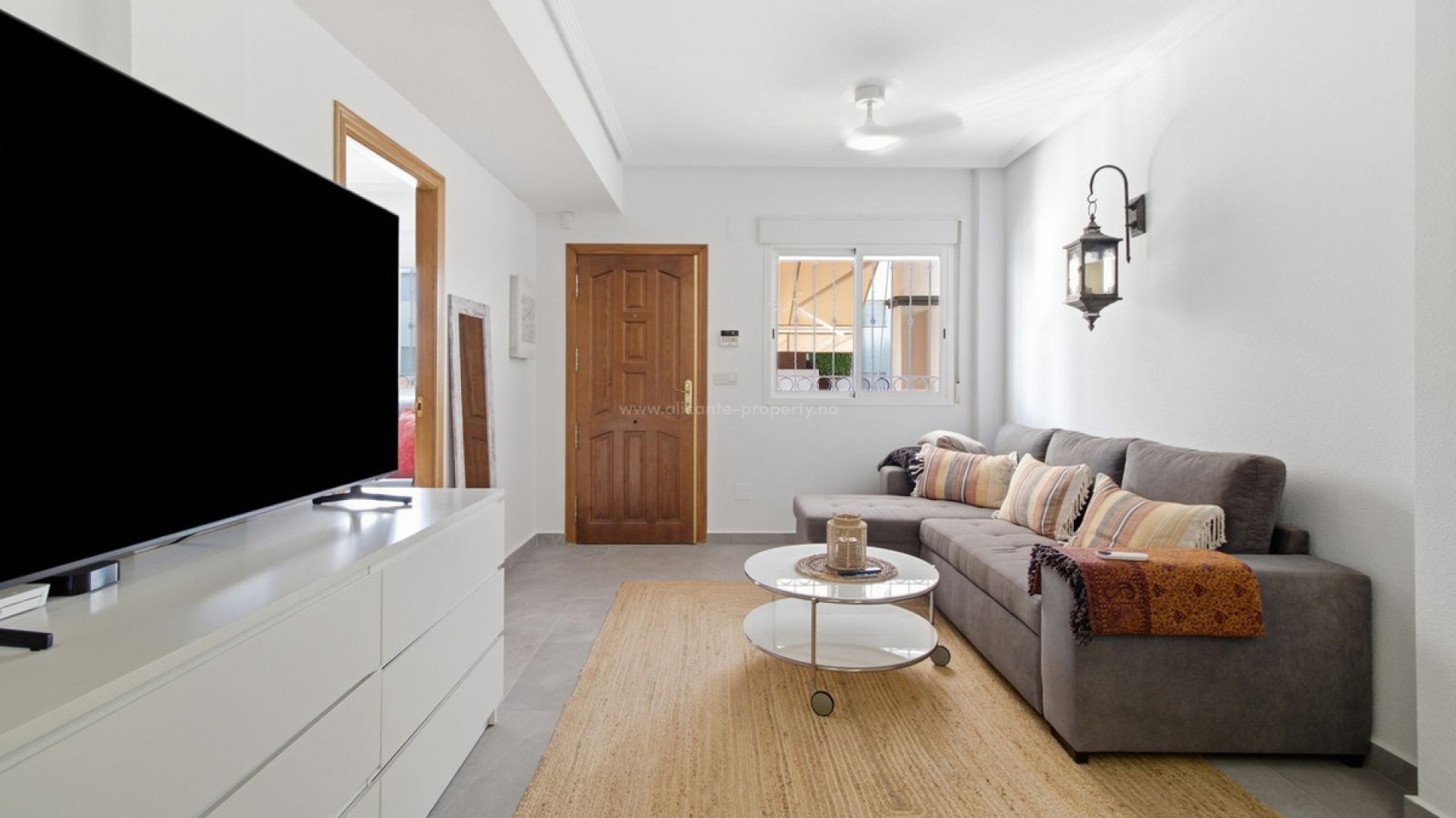 Apartment / flat in Punta Prima