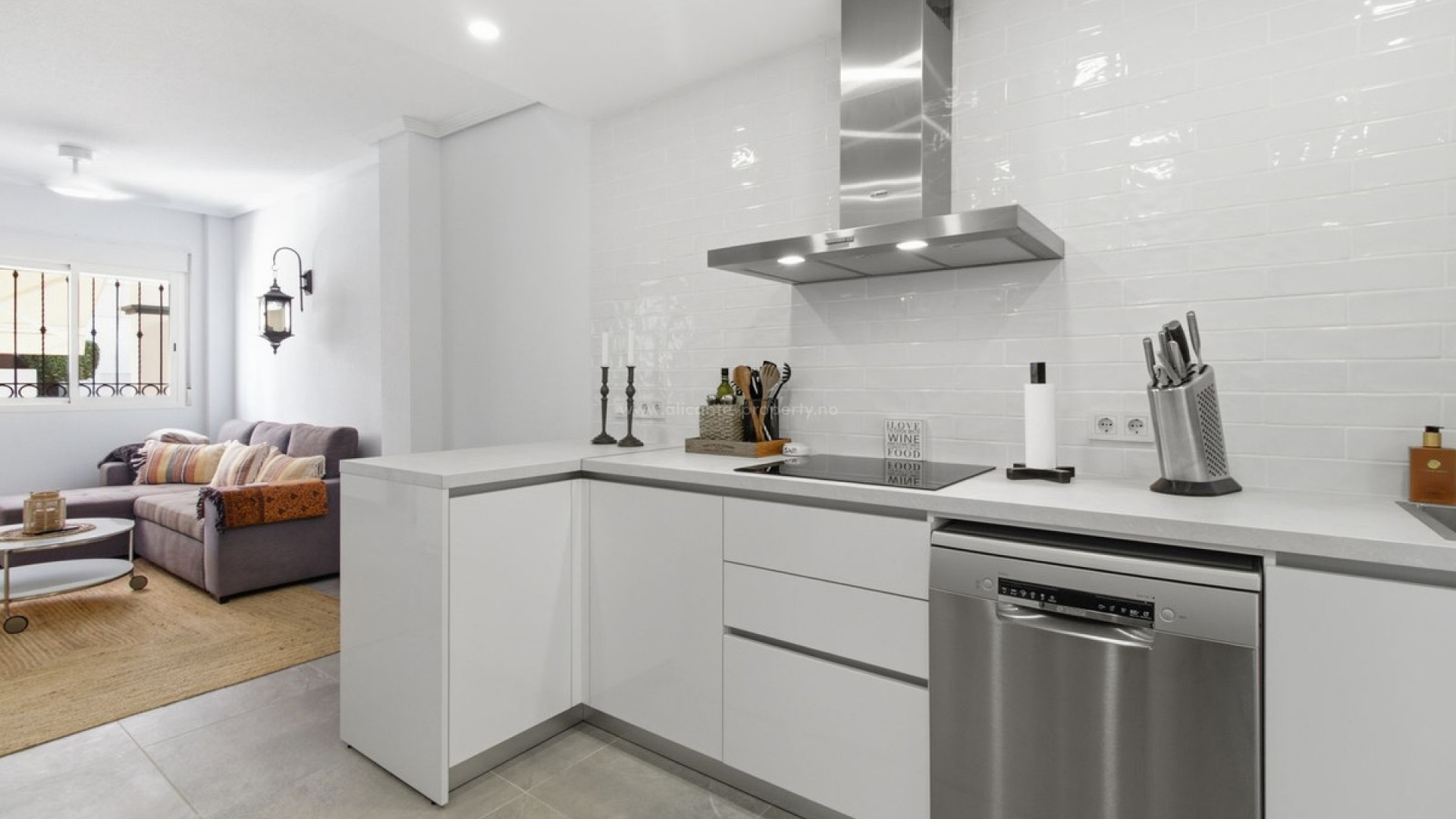 Apartment / flat in Punta Prima