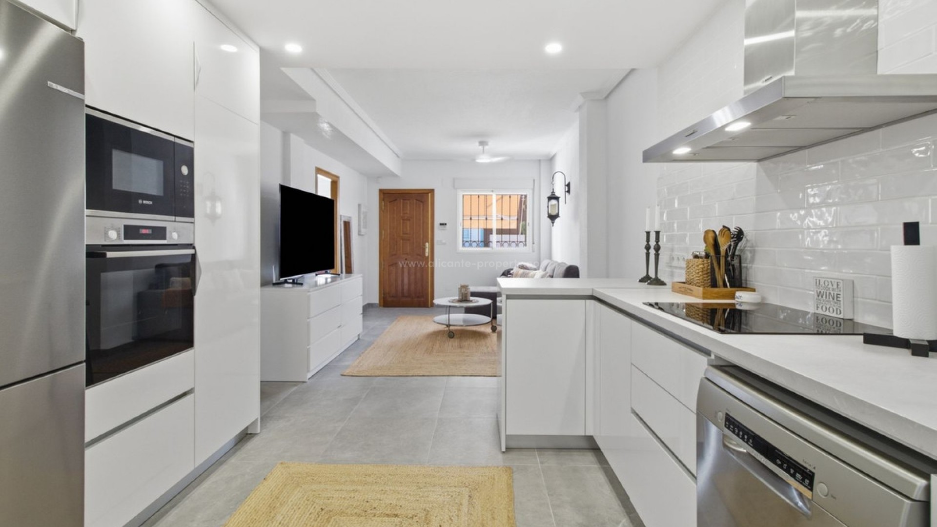 Apartment / flat in Punta Prima