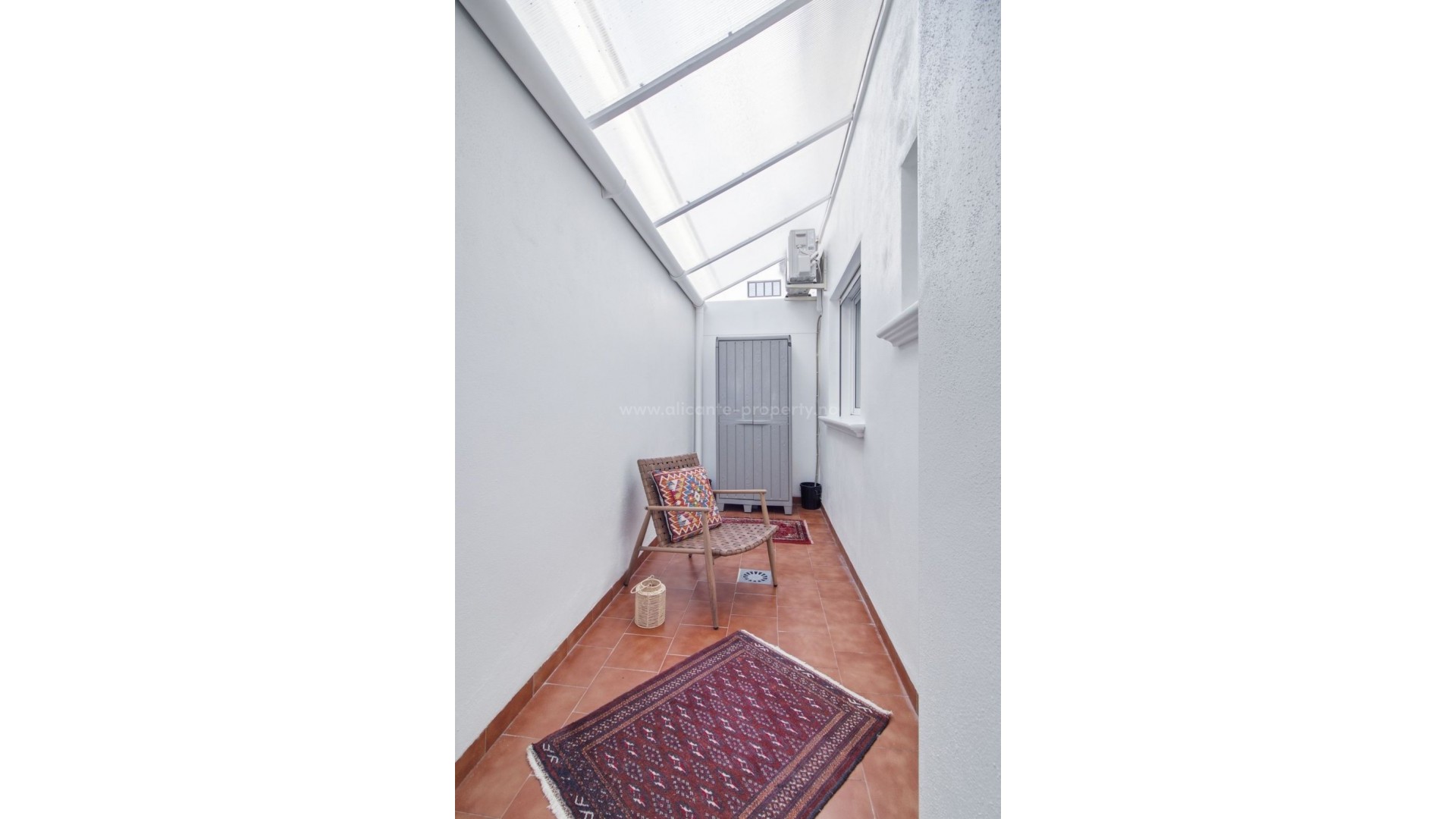 Apartment / flat in Punta Prima