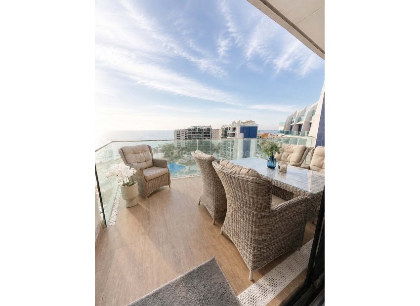 Apartment / flat in Punta Prima