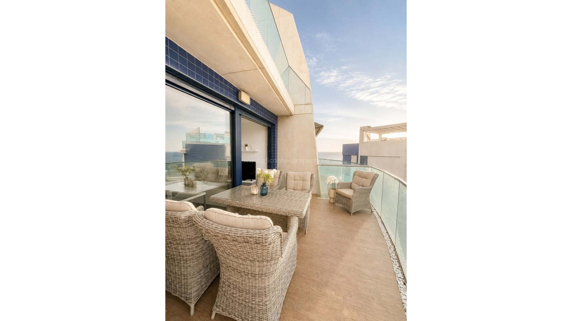 Apartment / flat in Punta Prima