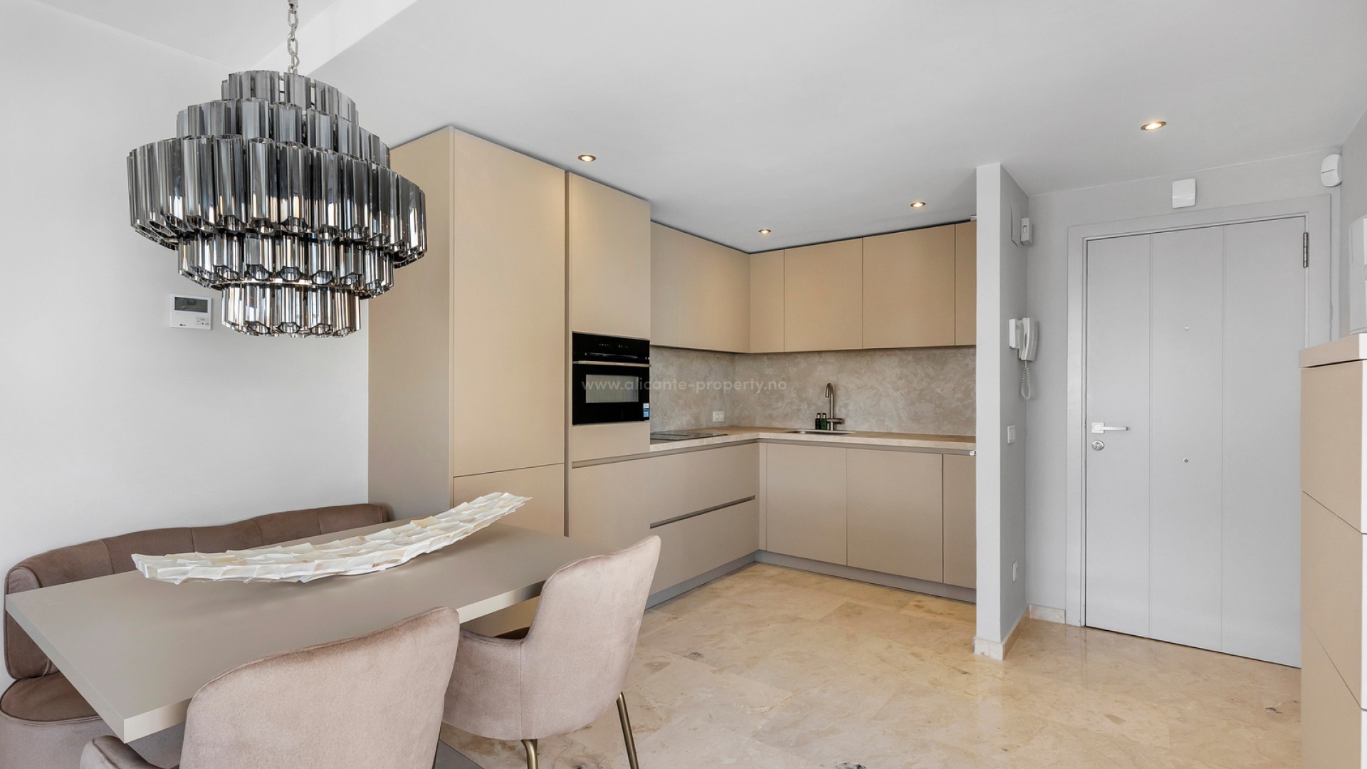 Apartment / flat in Punta Prima
