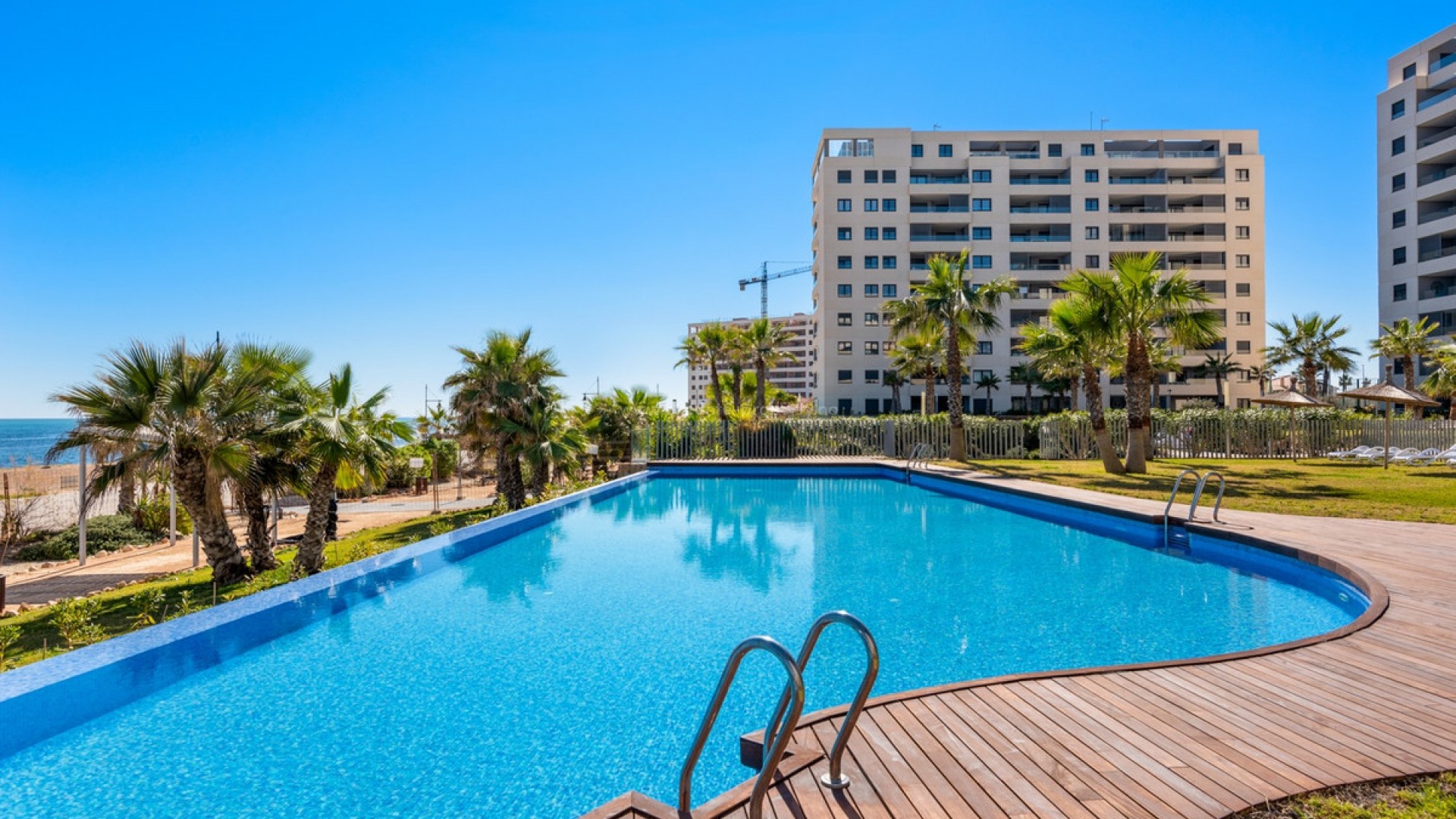 Apartment / flat in Punta Prima