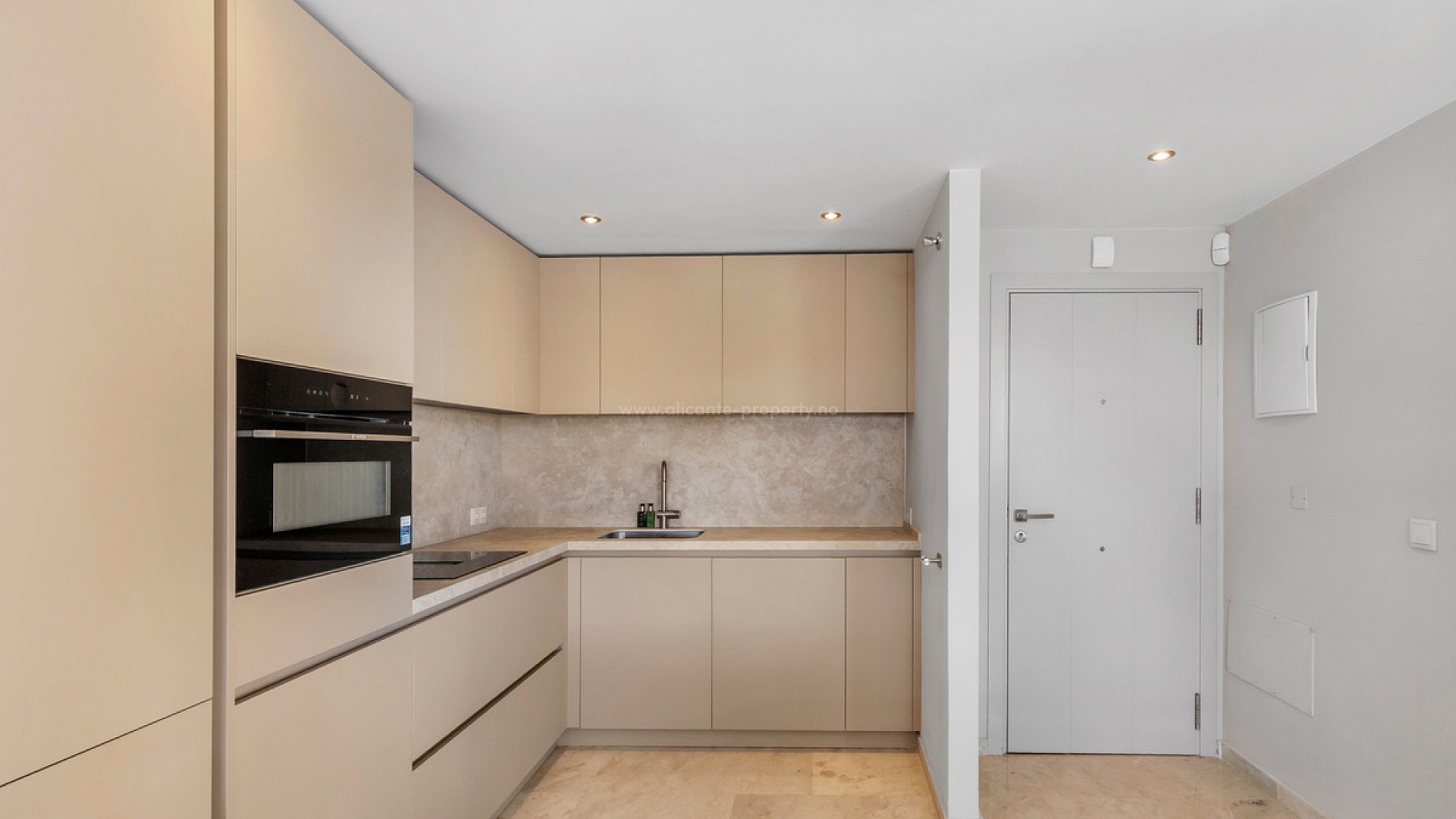 Apartment / flat in Punta Prima