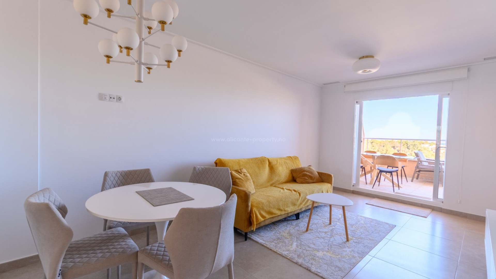 Apartment / flat in Punta Prima