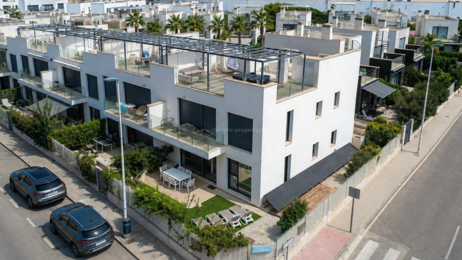 Apartment / flat in Punta Prima