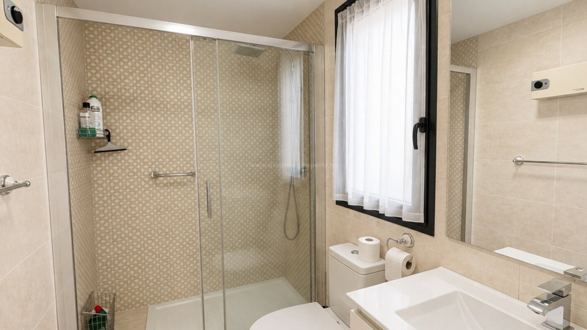 Apartment / flat in Punta Prima