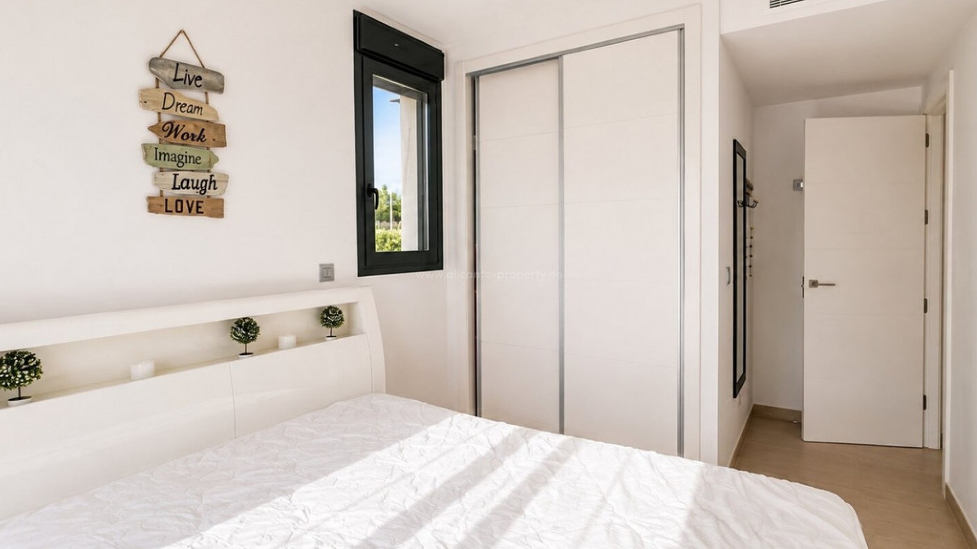 Apartment / flat in Punta Prima