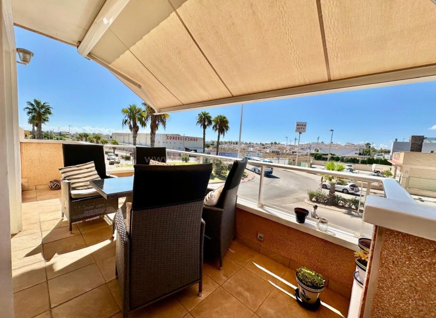Apartment / flat in Punta Prima