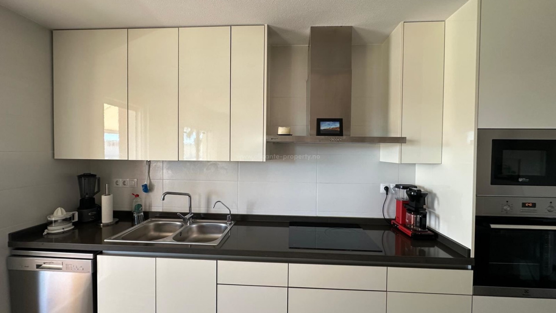 Apartment / flat in Punta Prima