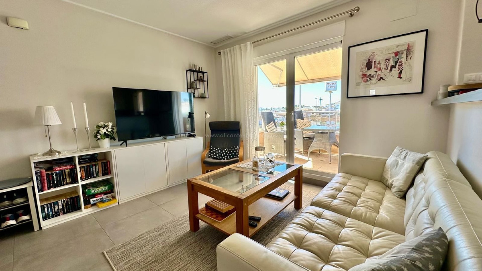 Apartment / flat in Punta Prima