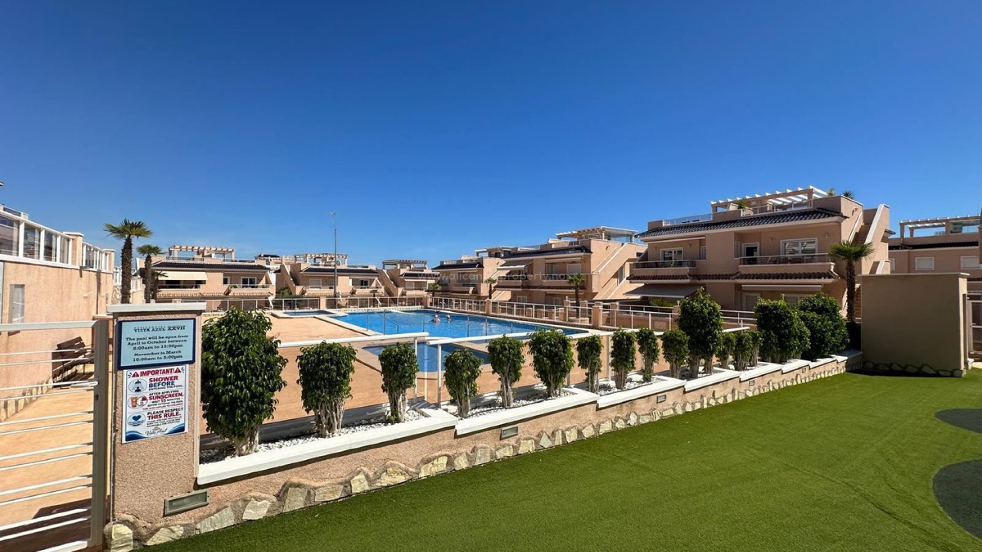 Apartment / flat in Punta Prima