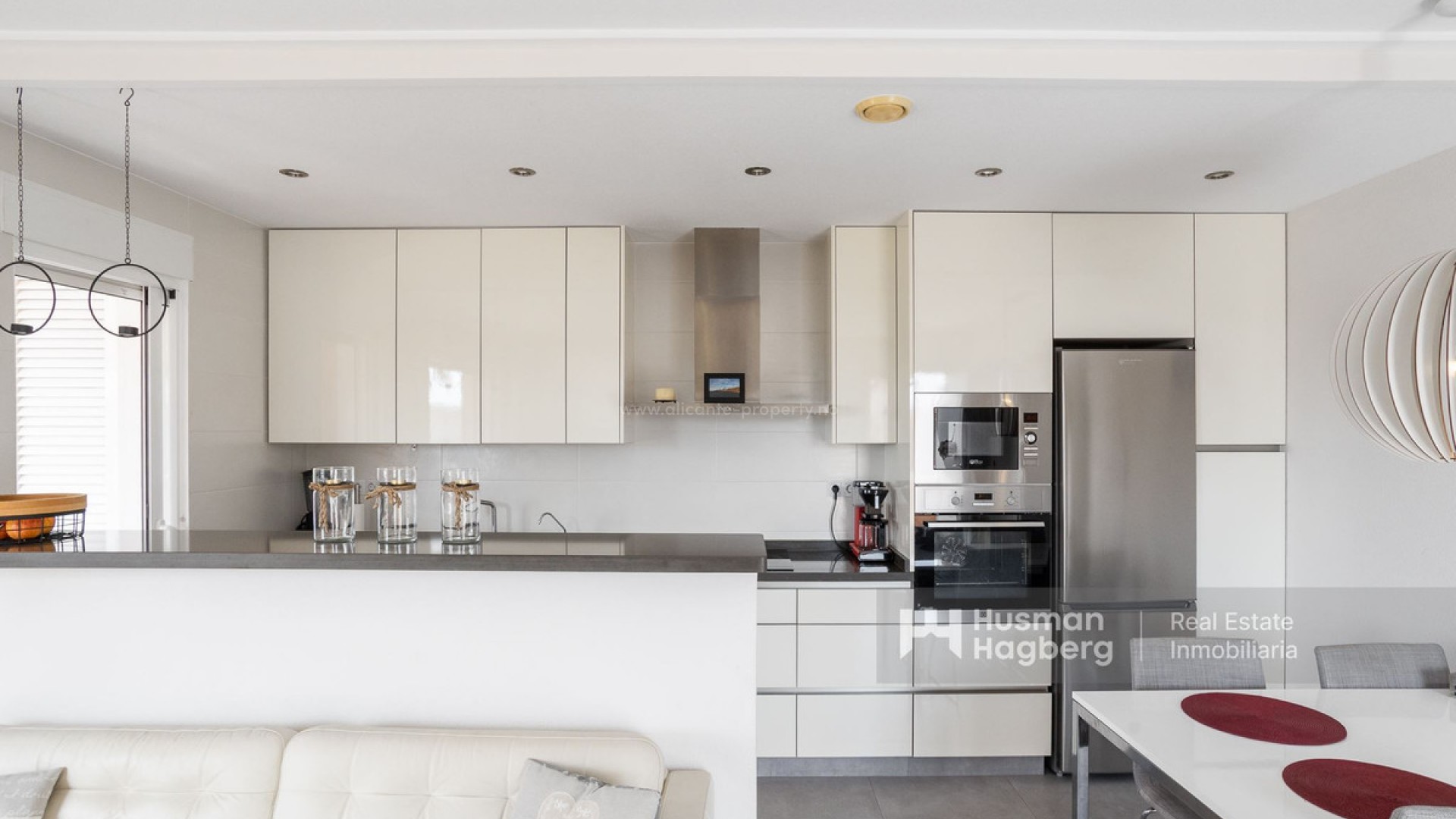 Apartment / flat in Punta Prima