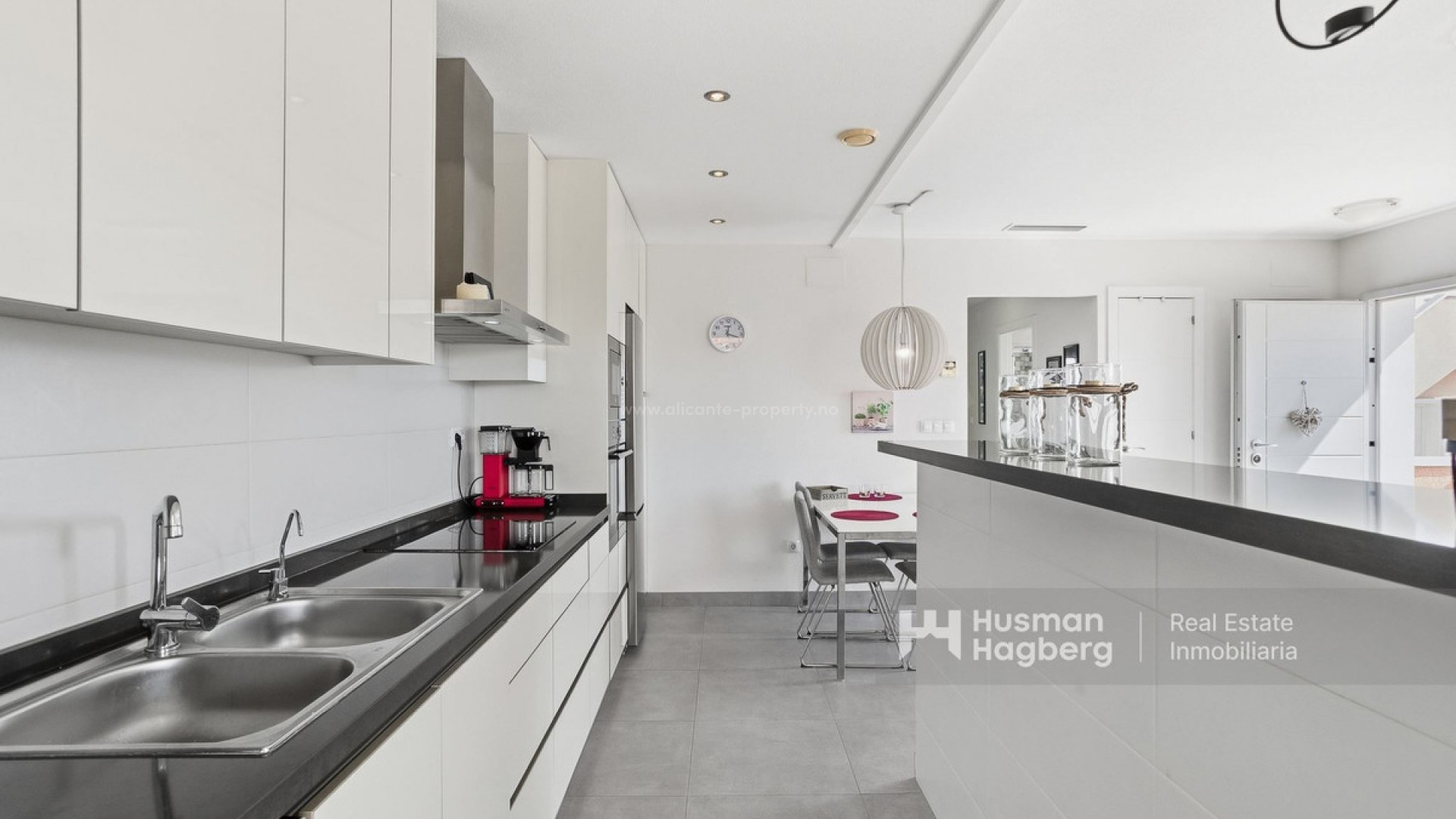 Apartment / flat in Punta Prima
