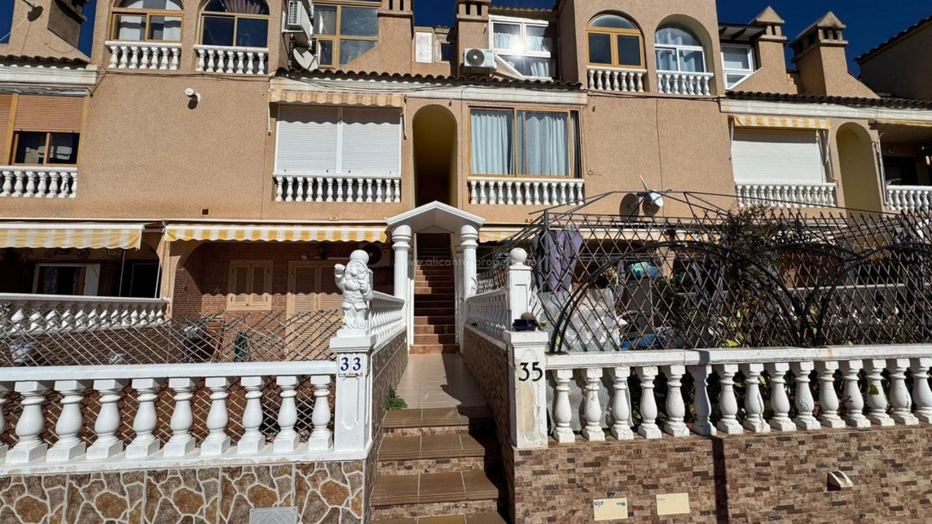 Apartment / flat in Punta Prima