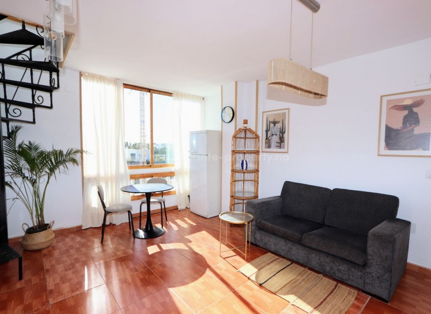 Apartment / flat in Punta Prima
