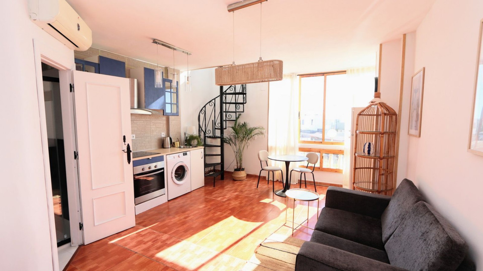 Apartment / flat in Punta Prima