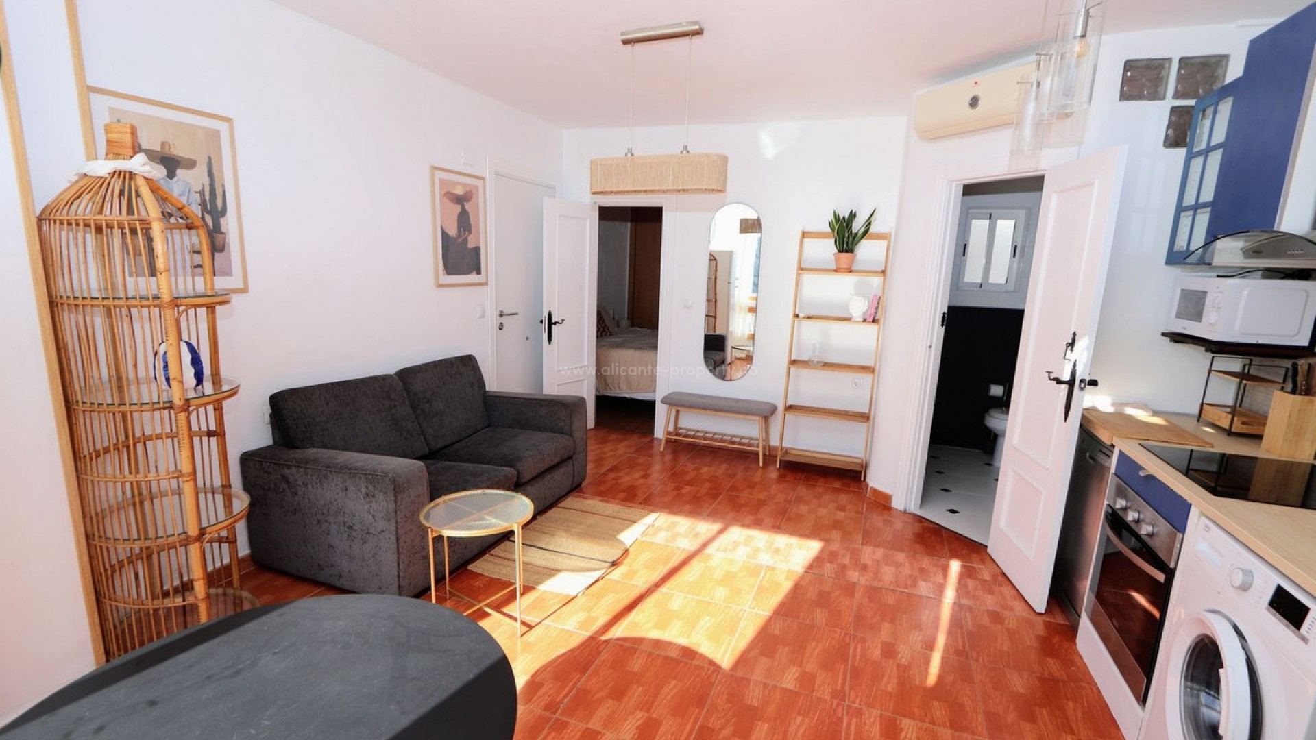 Apartment / flat in Punta Prima