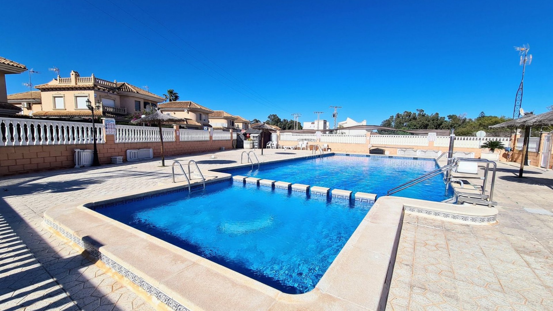 Apartment / flat in Punta Prima