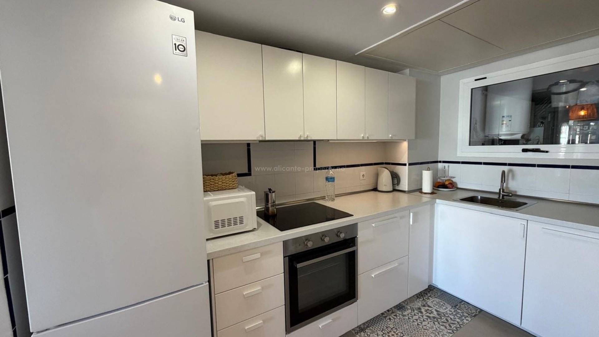 Apartment / flat in Punta Prima