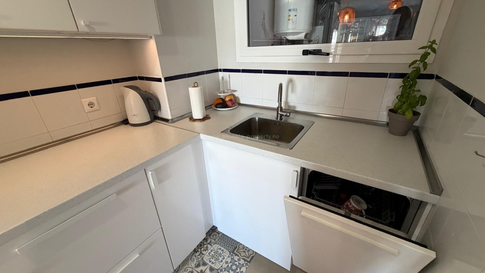 Apartment / flat in Punta Prima