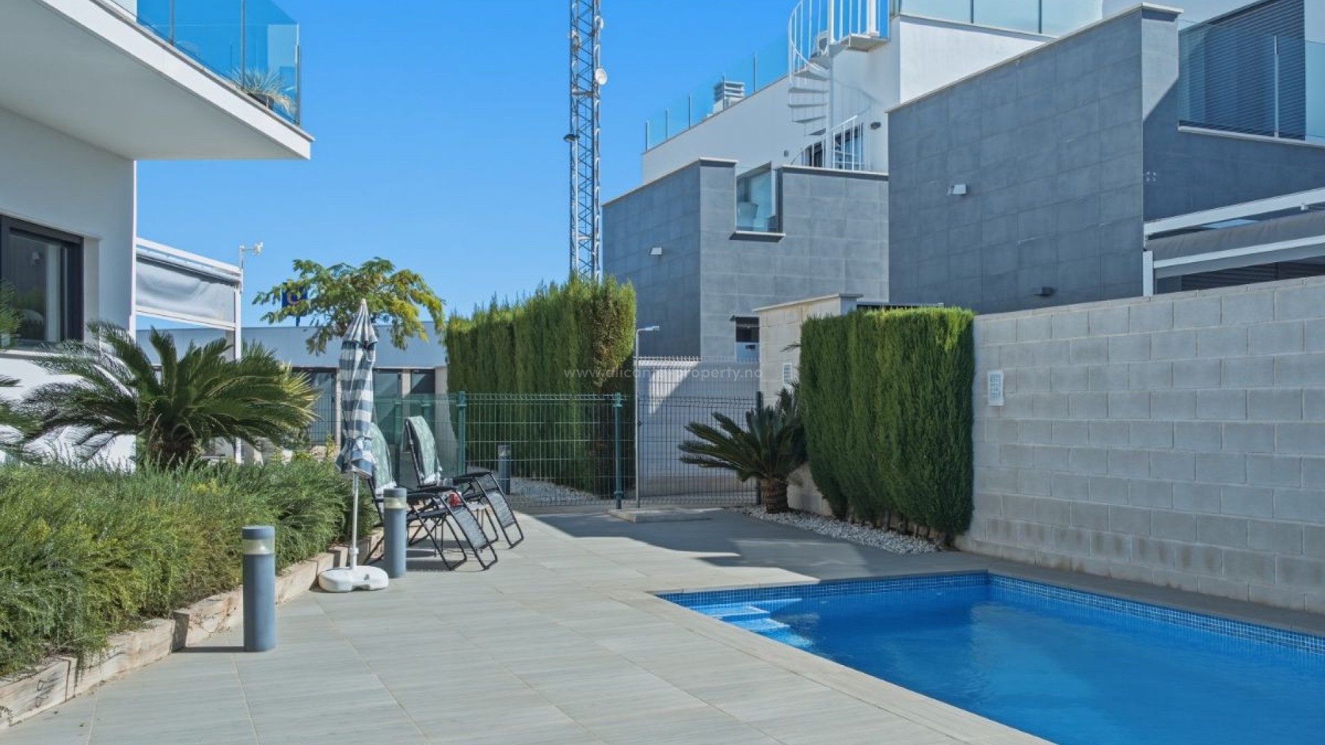 Apartment / flat in Punta Prima