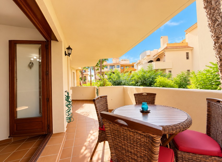 Apartment / flat in Punta Prima