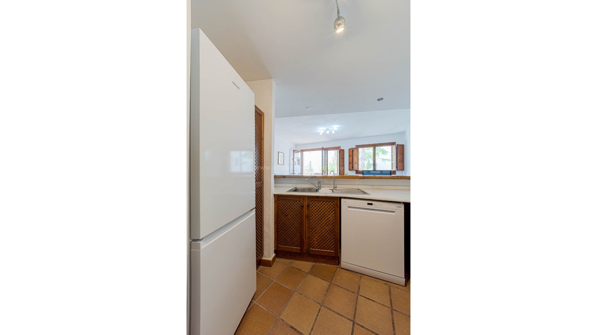 Apartment / flat in Punta Prima