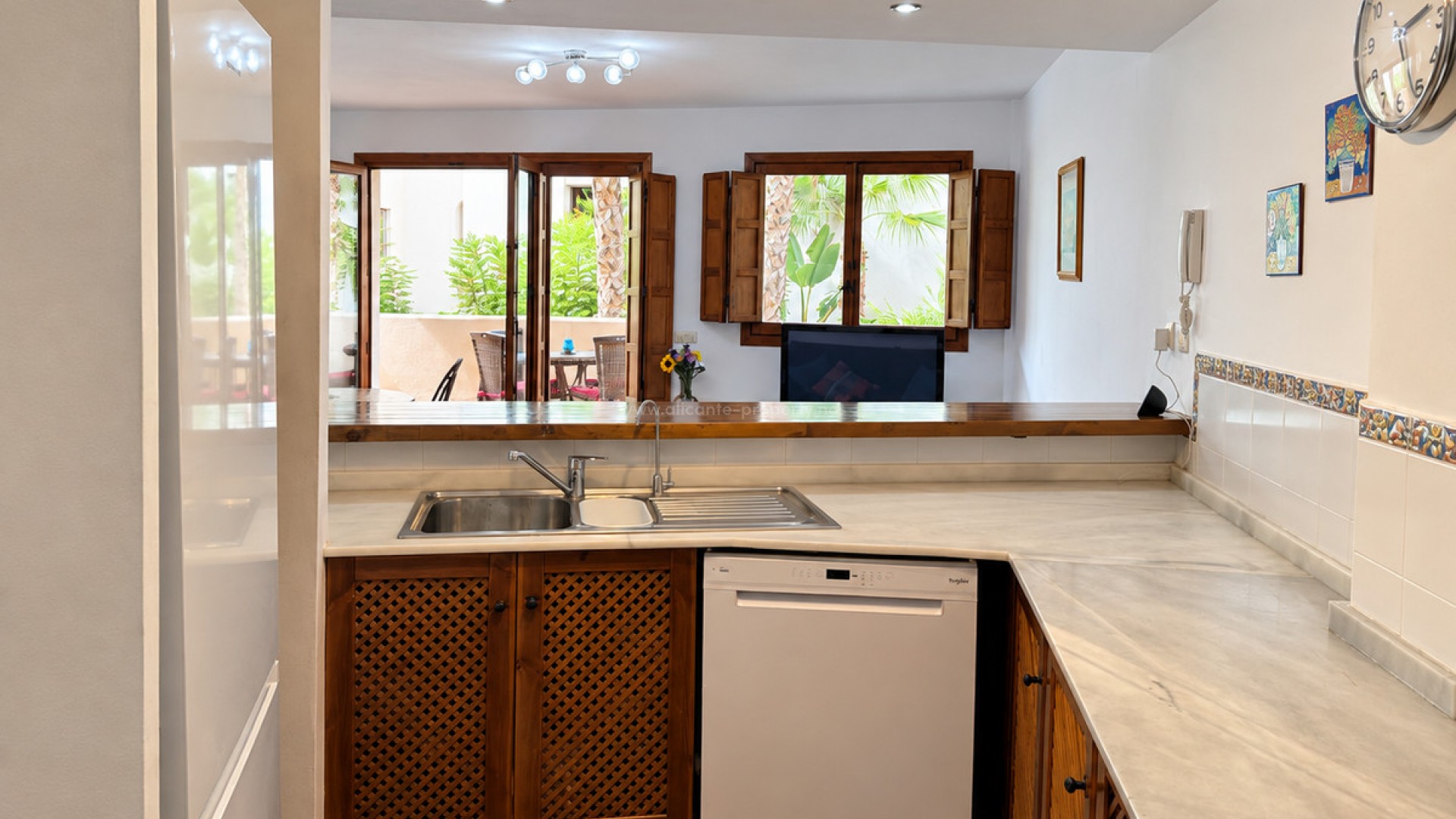Apartment / flat in Punta Prima