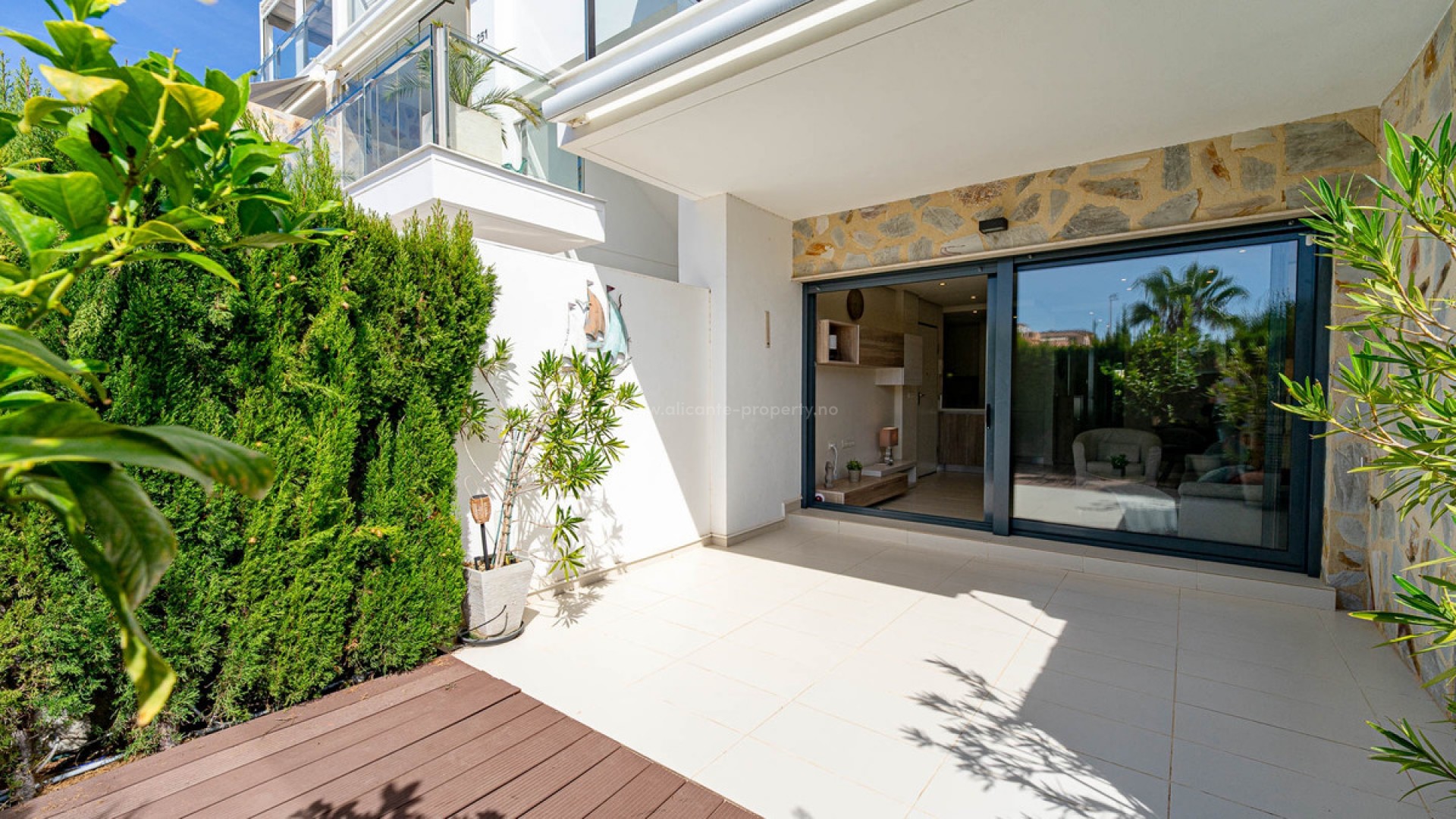 Apartment / flat in Punta Prima