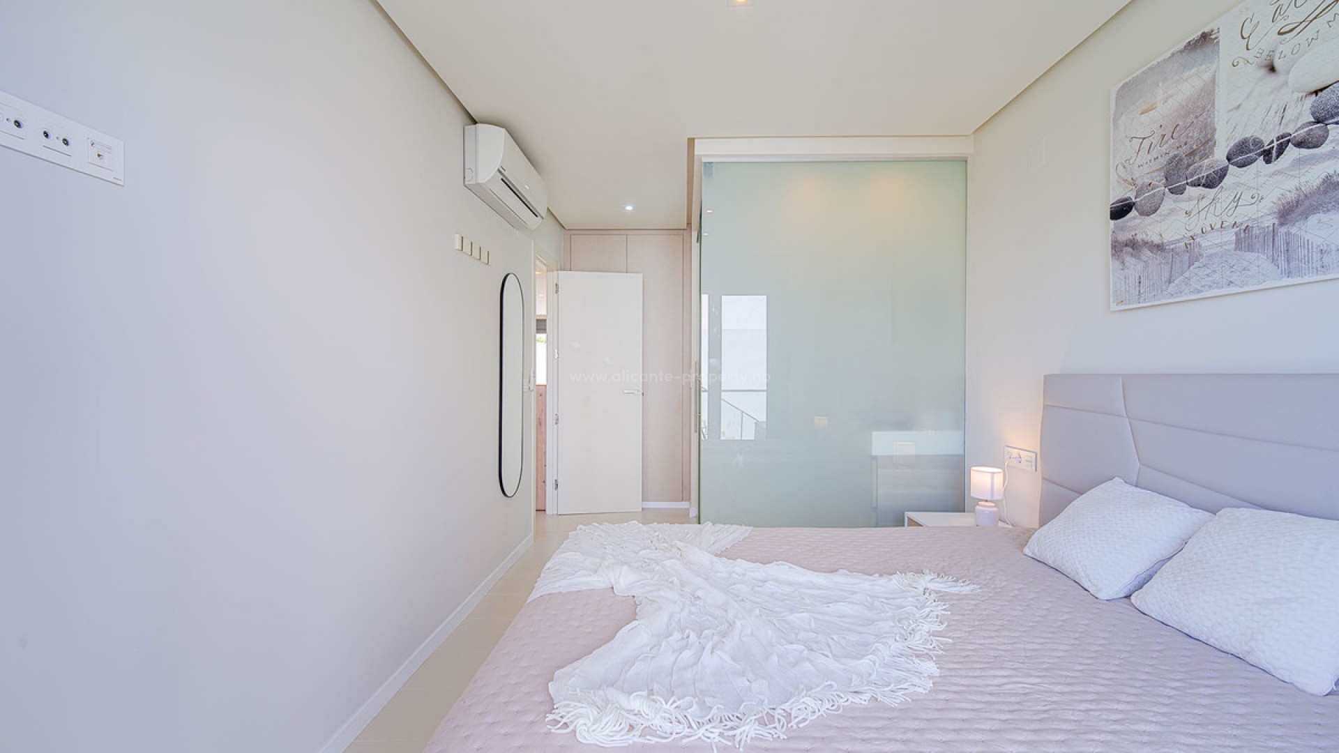 Apartment / flat in Punta Prima