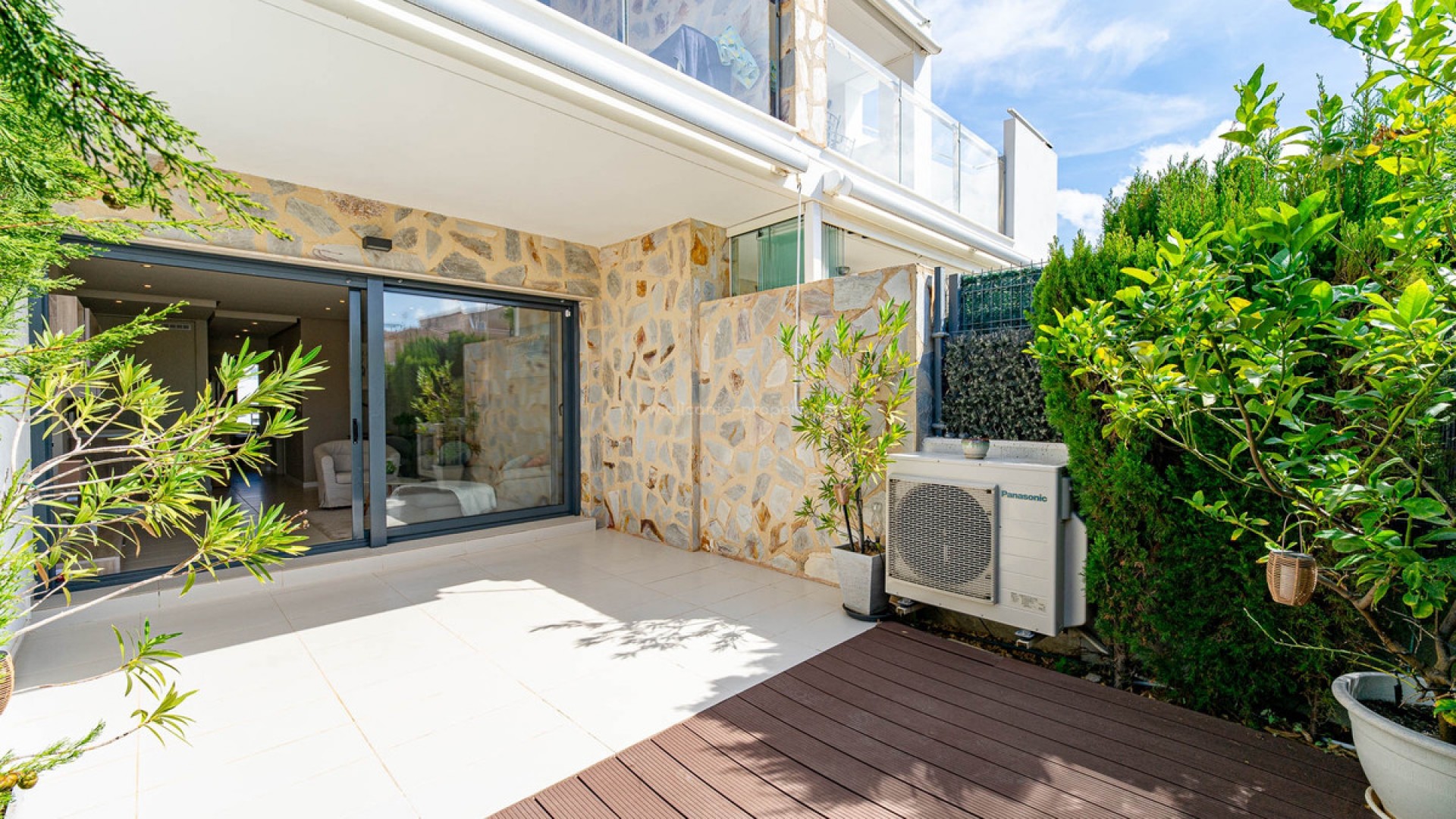 Apartment / flat in Punta Prima