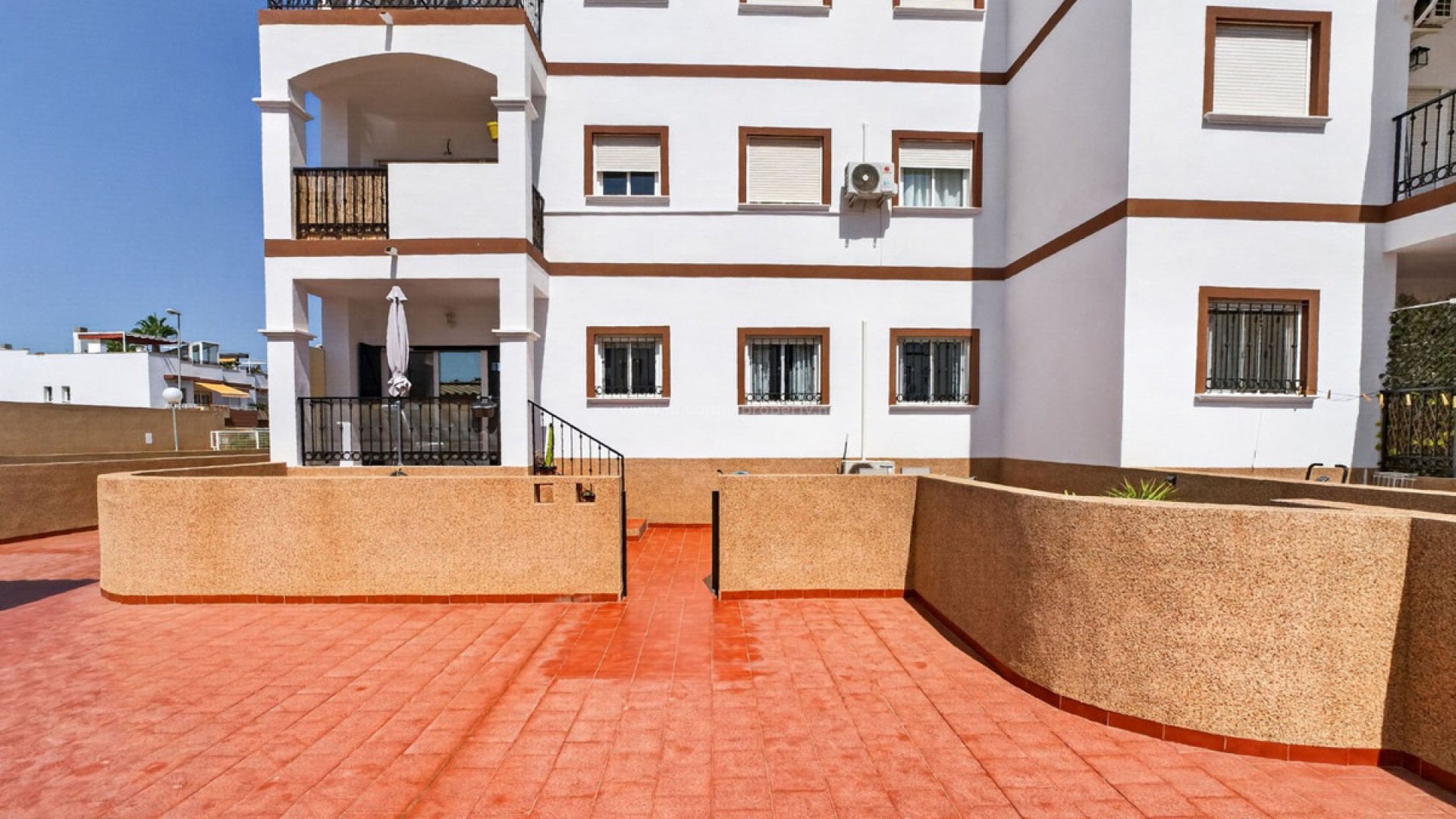 Apartment / flat in Punta Prima