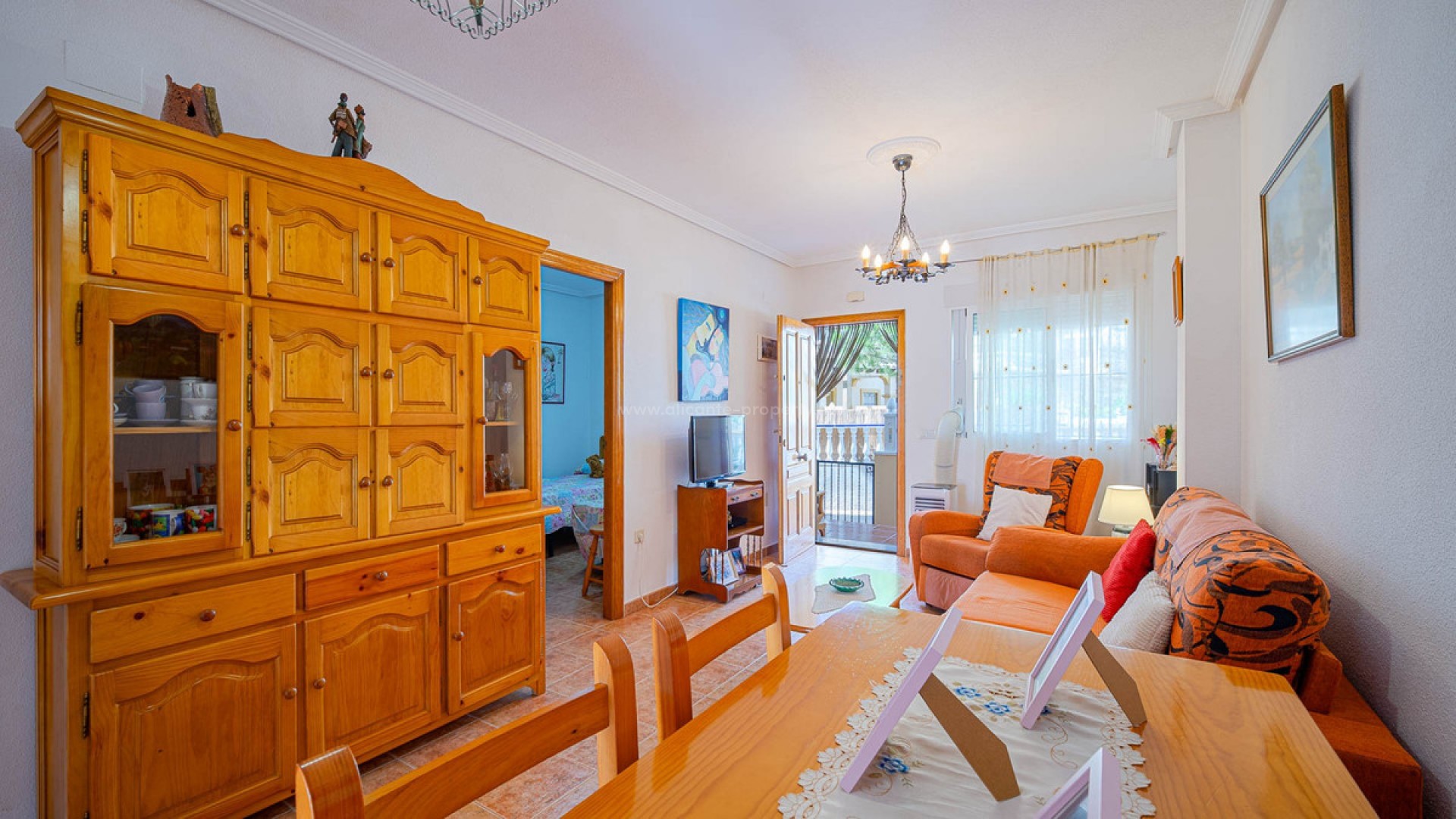 Apartment / flat in Punta Prima