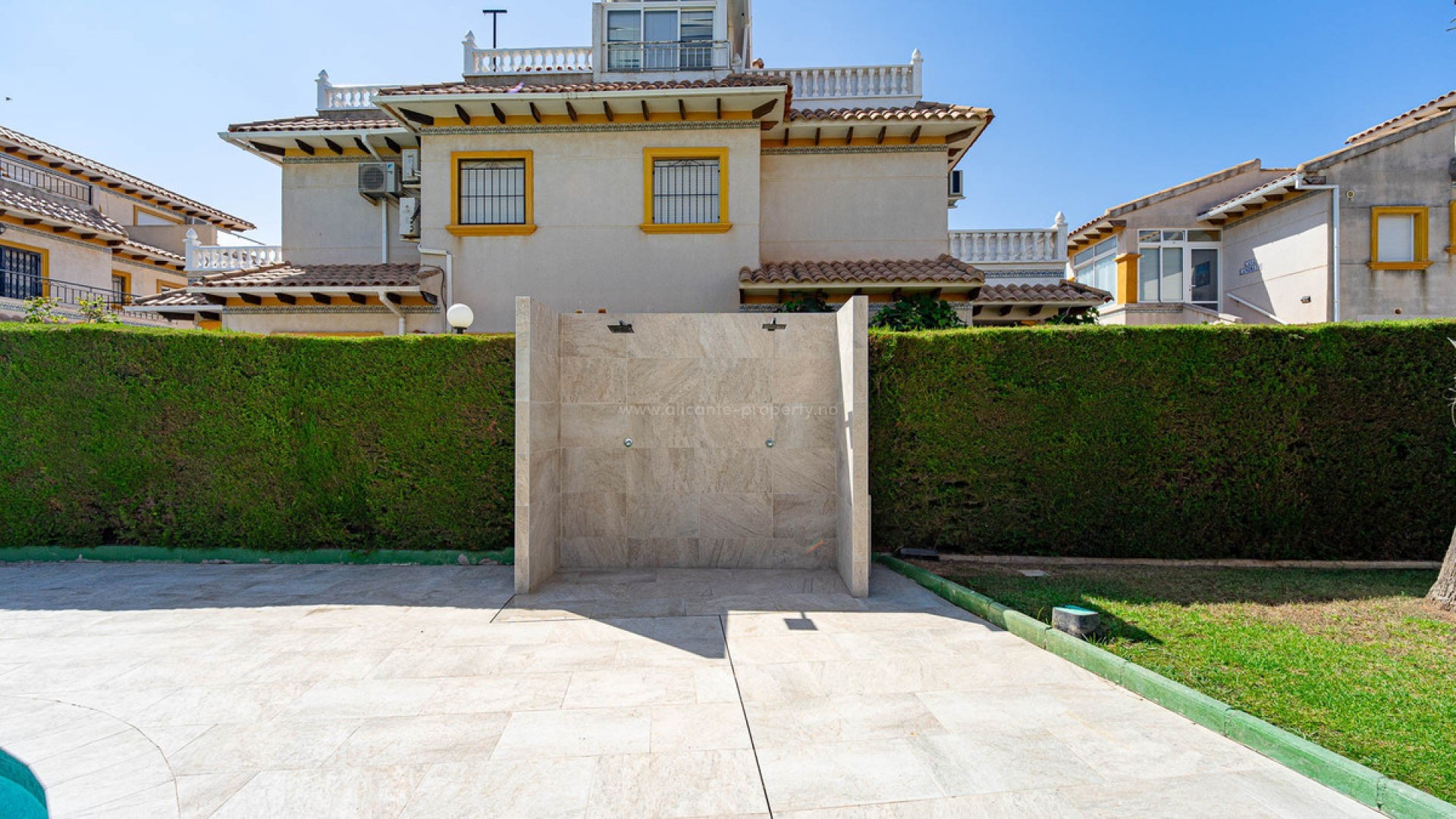 Apartment / flat in Punta Prima
